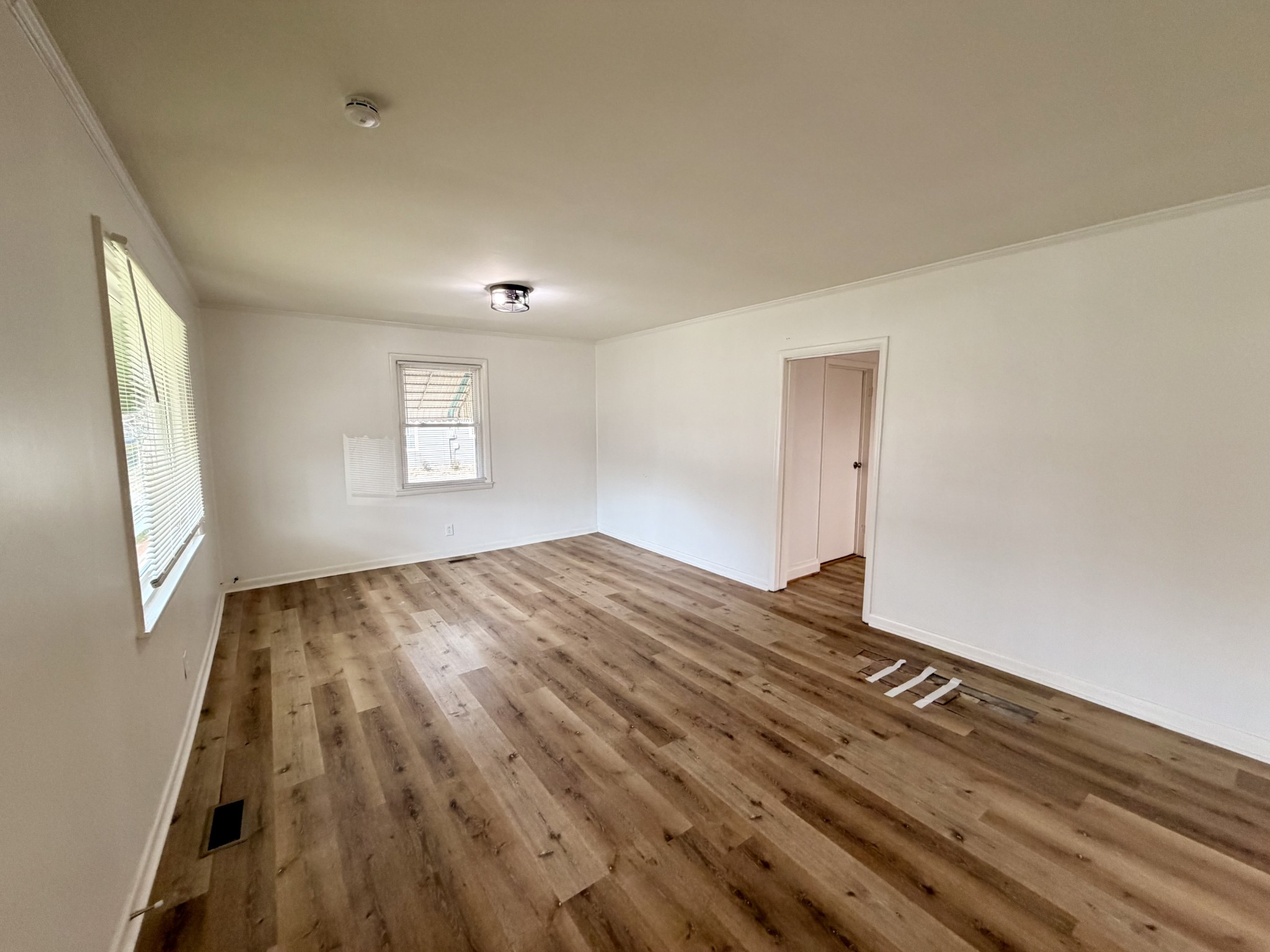 609 S Highland Ave Property Photo 2