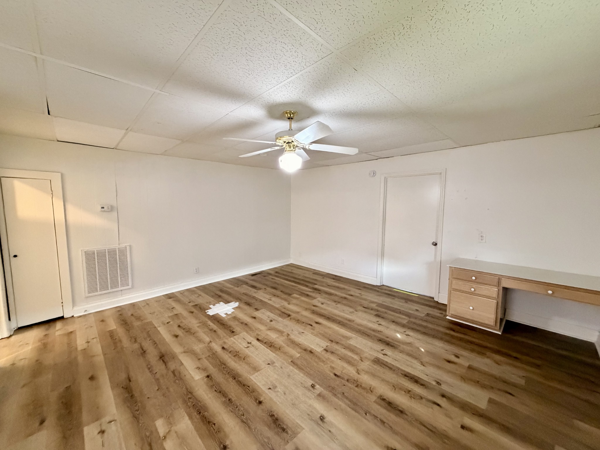 609 S Highland Ave Property Photo 9