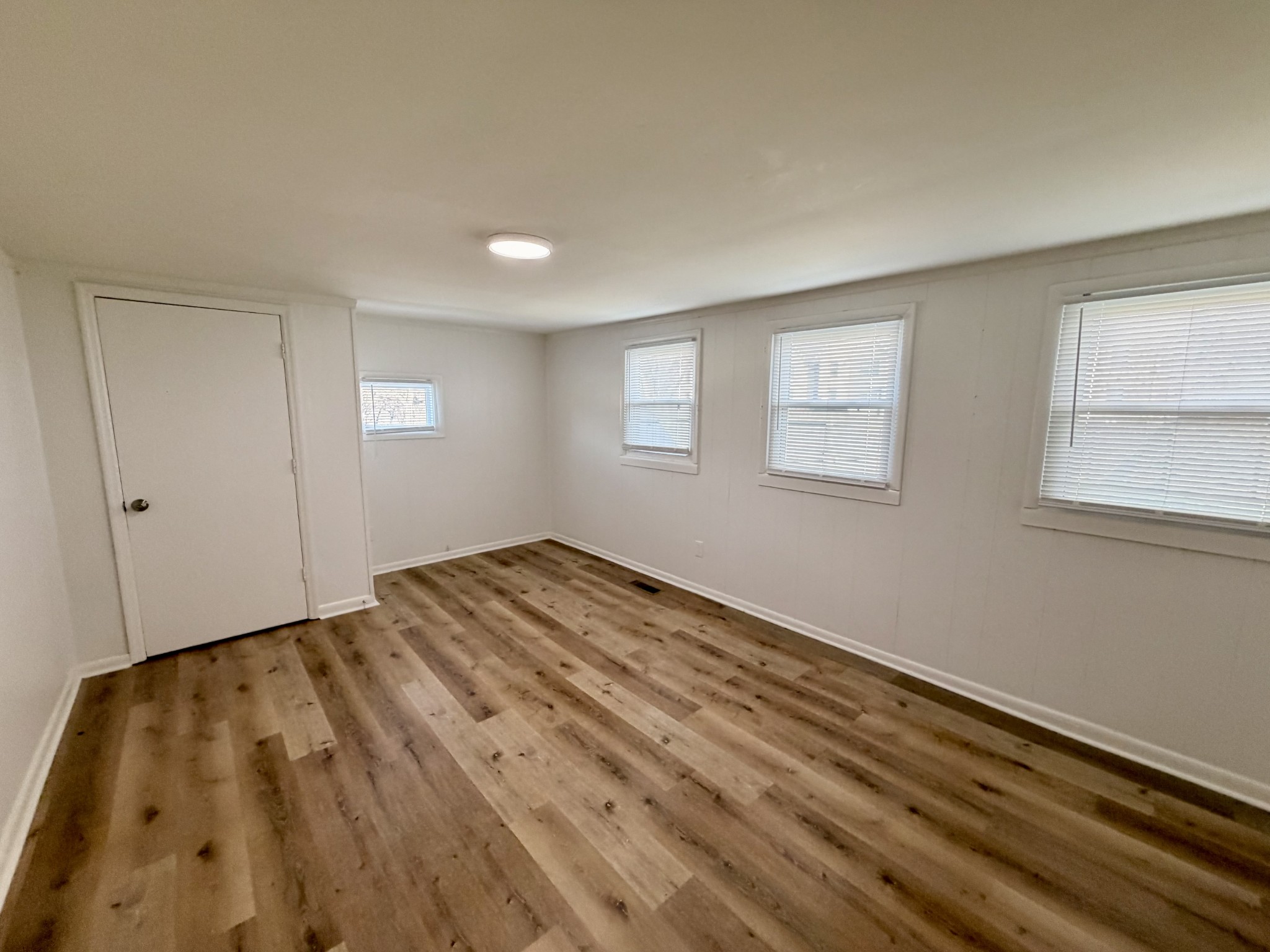 609 S Highland Ave Property Photo 14