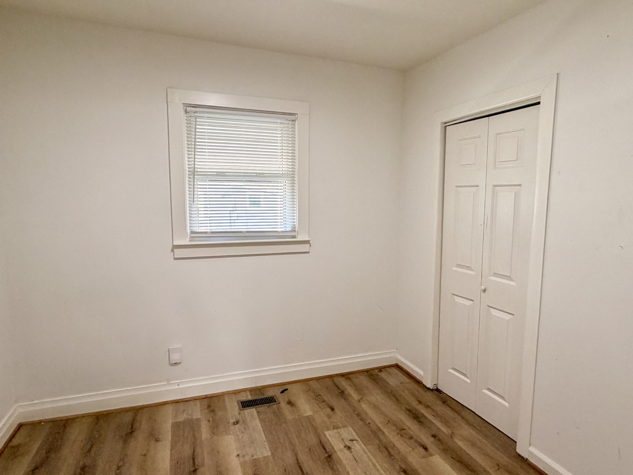 609 S Highland Ave Property Photo 19