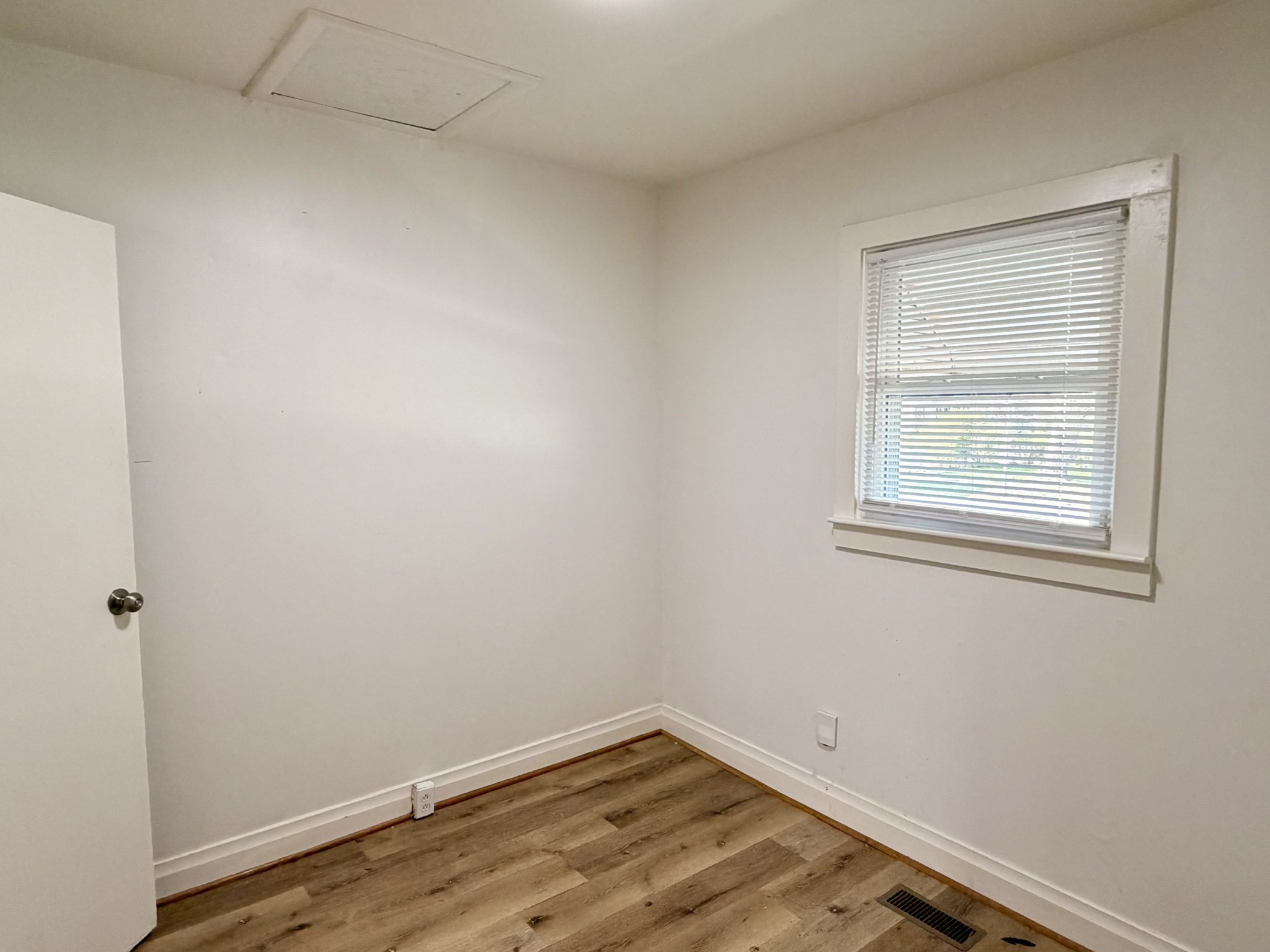 609 S Highland Ave Property Photo 20