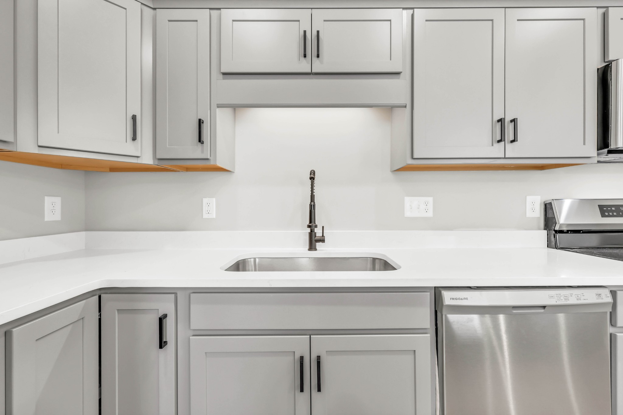 1302 Jonathan Wade Circle Property Photo 14