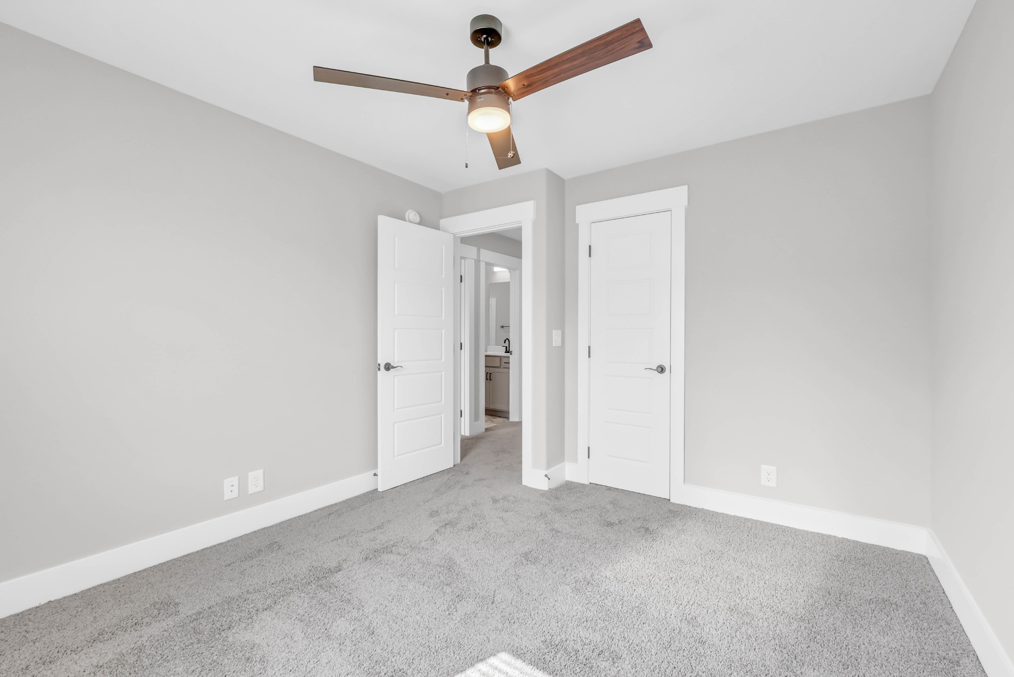 1302 Jonathan Wade Circle Property Photo 21