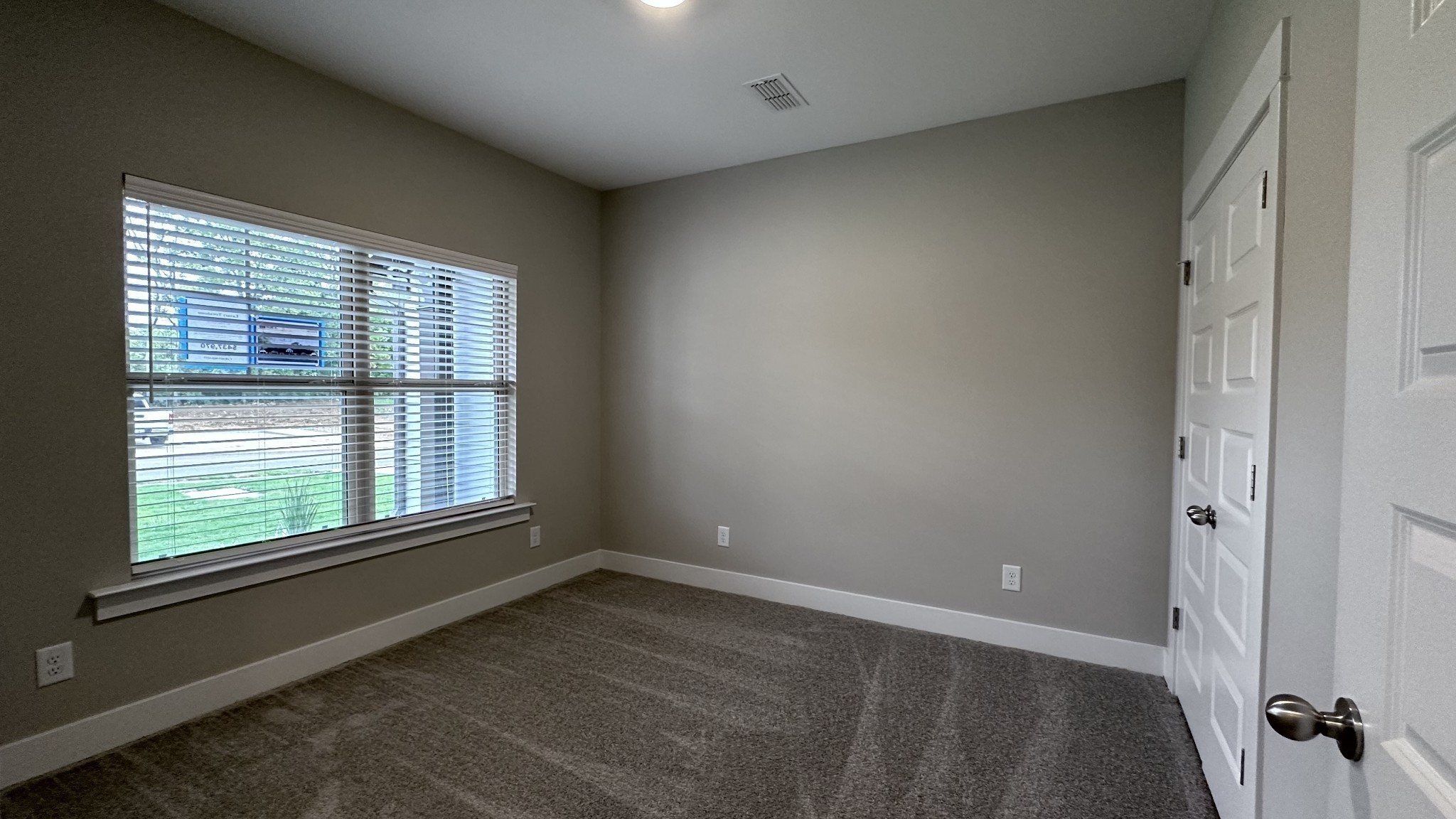 1443 Suzanne Drive Property Photo 6
