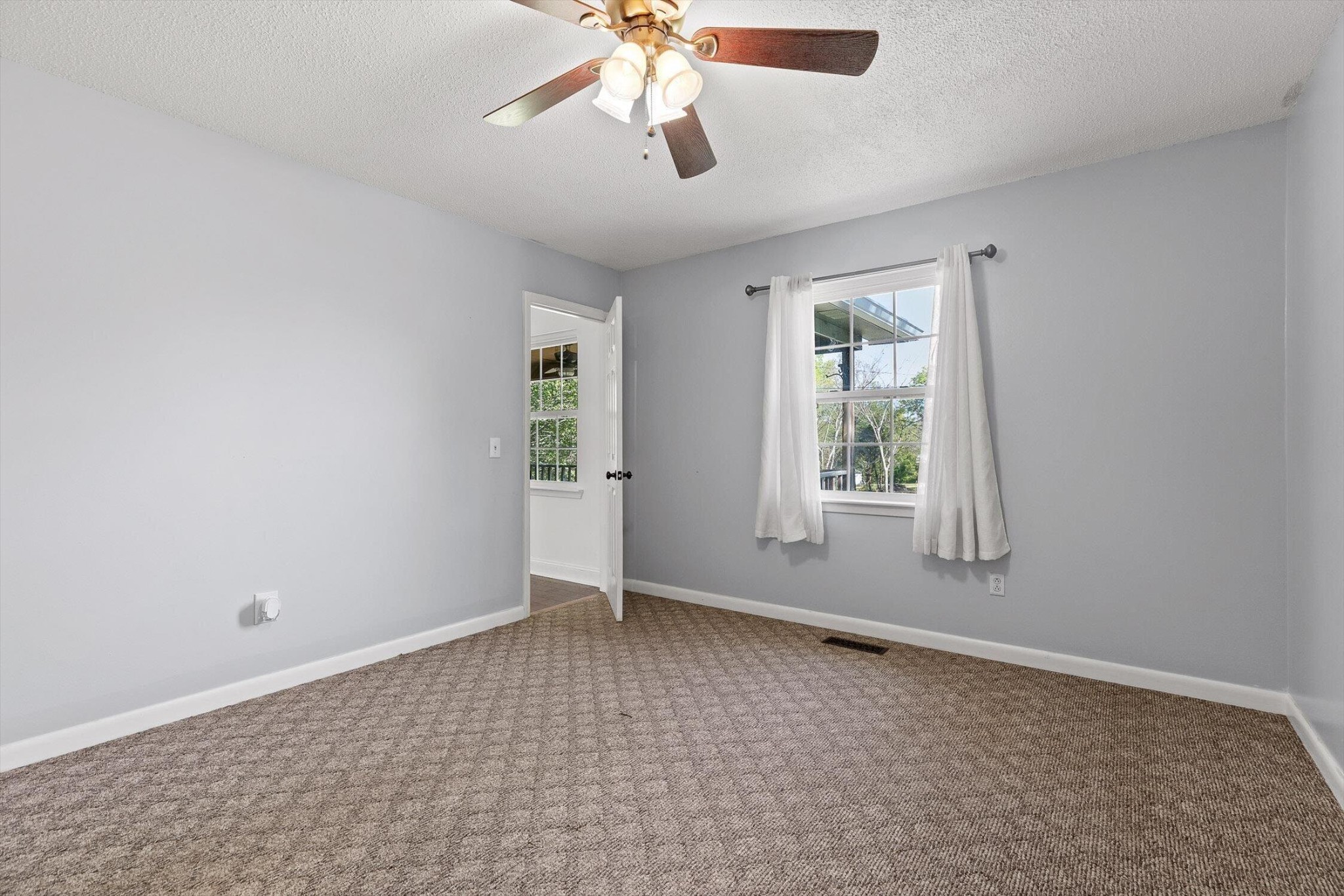 70 Pinoak Road Property Photo 22