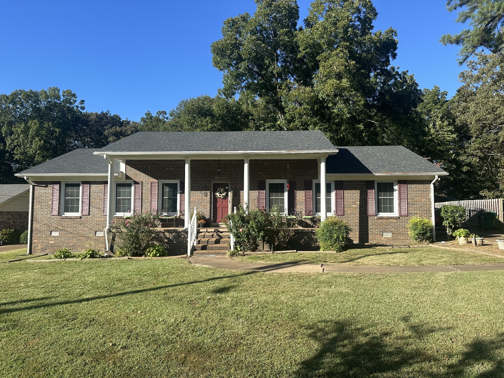 23 Moorewood Dr Property Photo 1