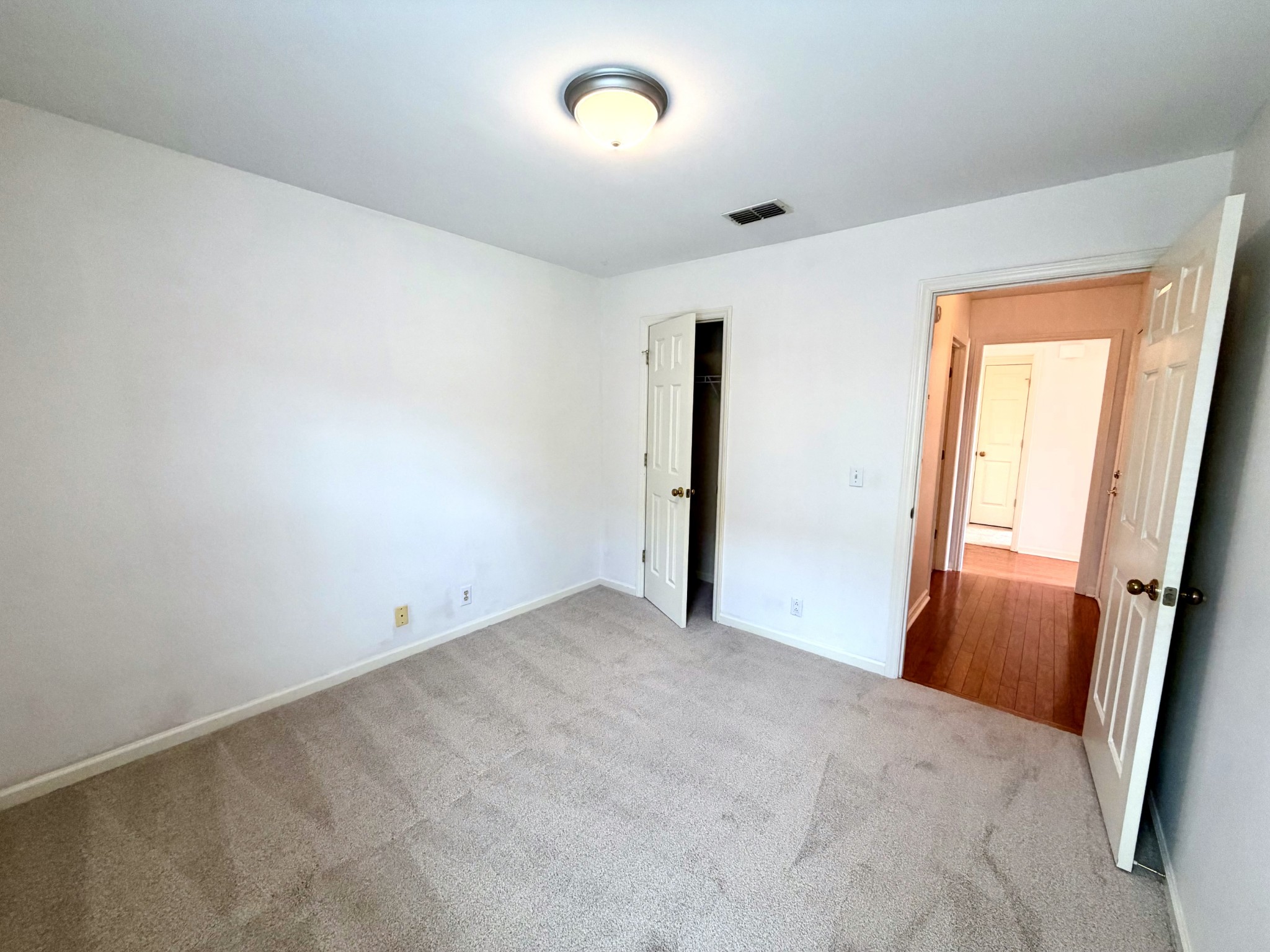 2216 River Rock Xing Property Photo 32