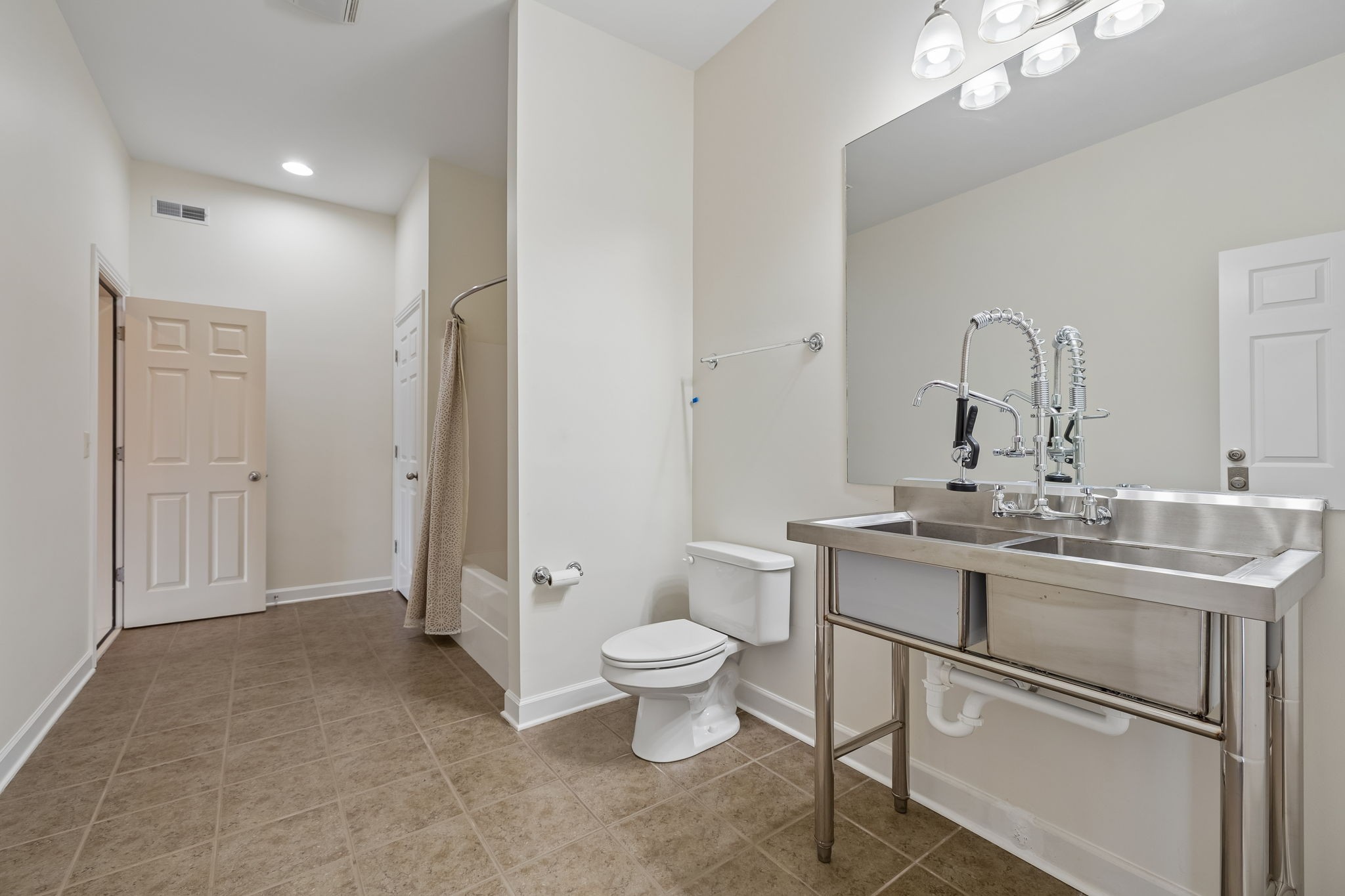 301 Fountainbrooke Dr Property Photo 44