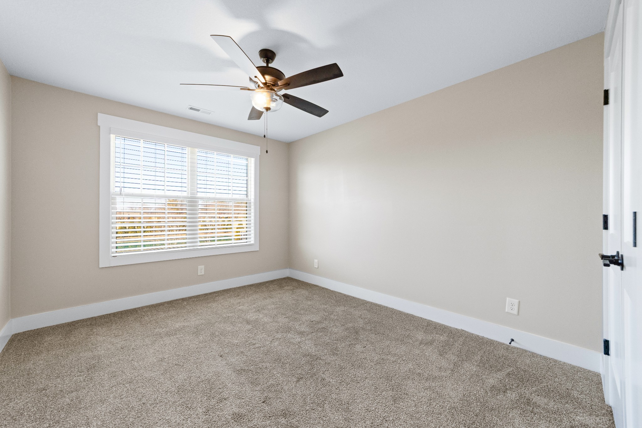 1069 Veridian Drive Property Photo 15