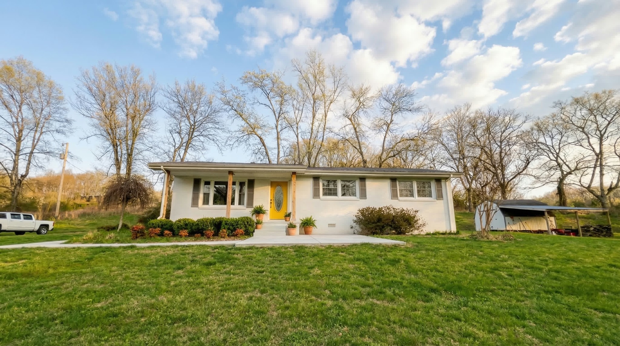 1120 Bull Run Rd Property Photo 1