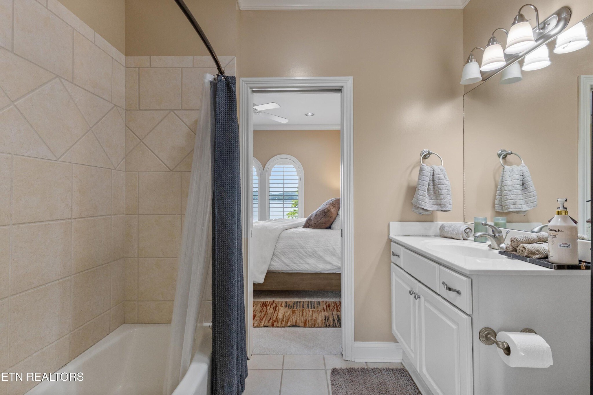 3801 Jackson Bend Drive Property Photo 28