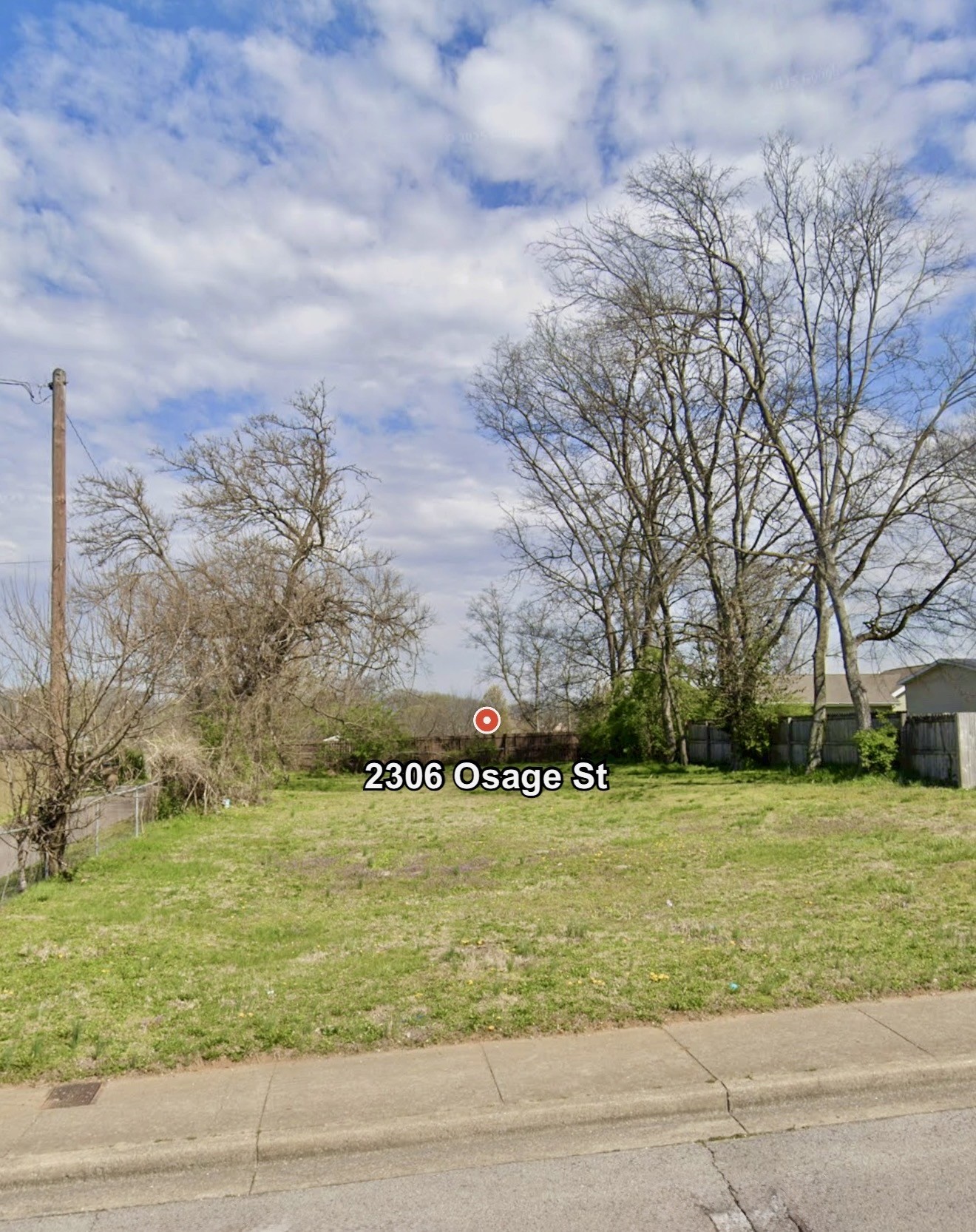 2306 Osage St Property Photo 4