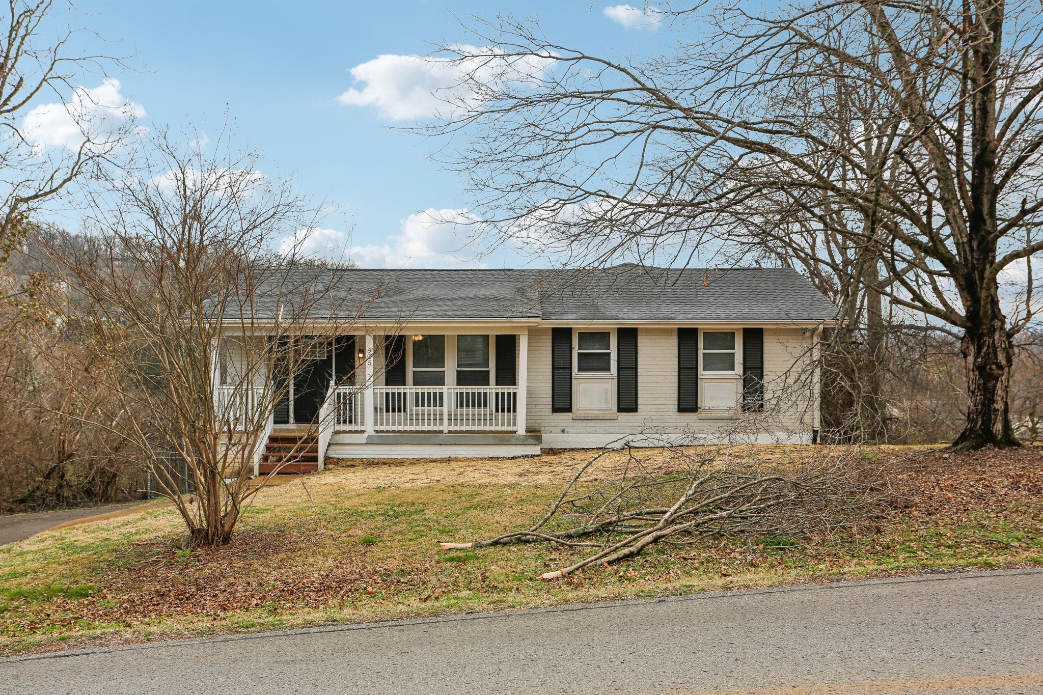 415 Wilclay Dr Property Photo 2