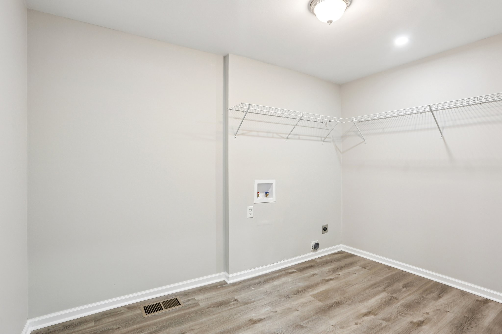 415 Wilclay Dr Property Photo 26