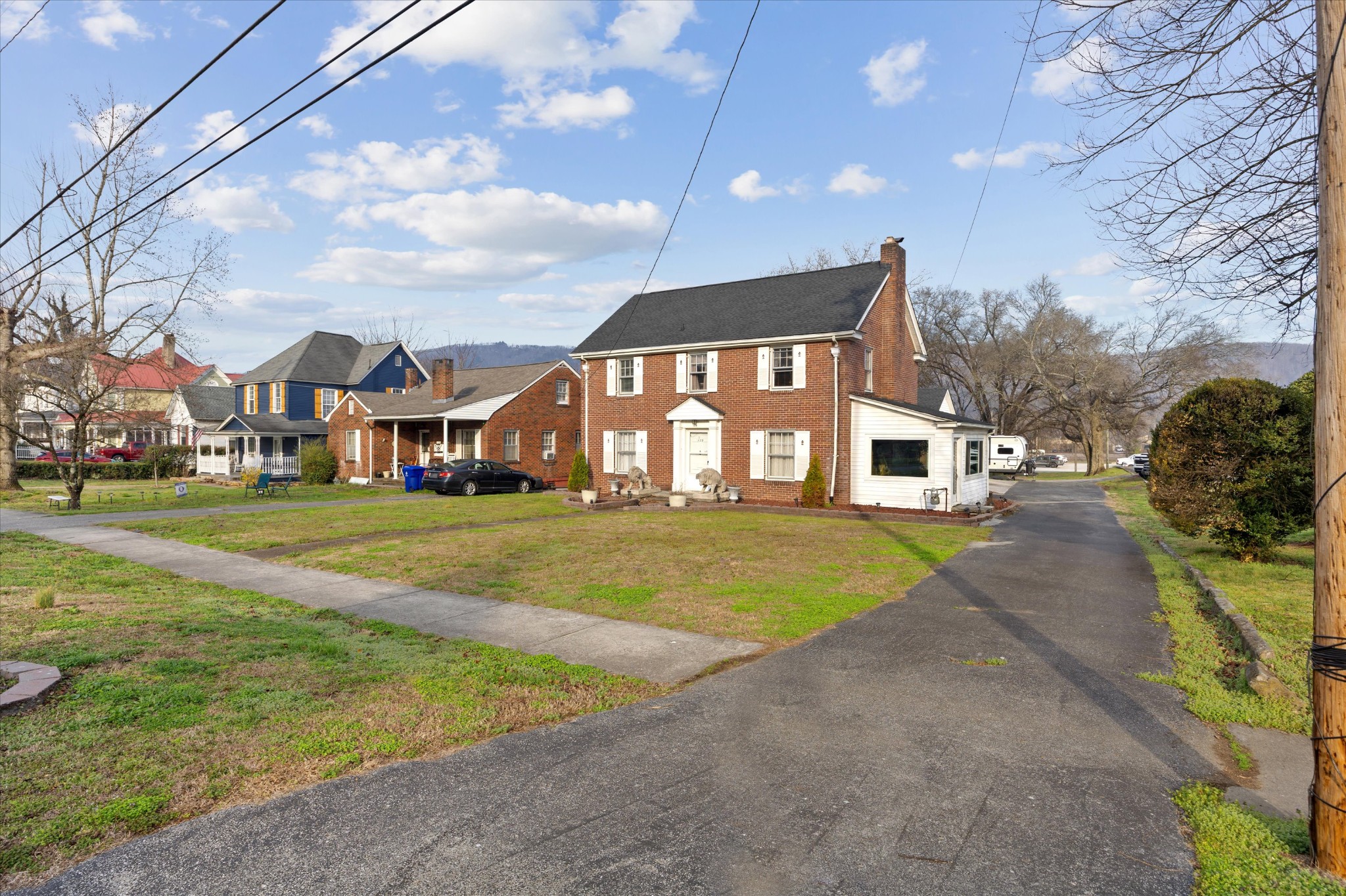 129 N Kingston Ave Property Photo 2