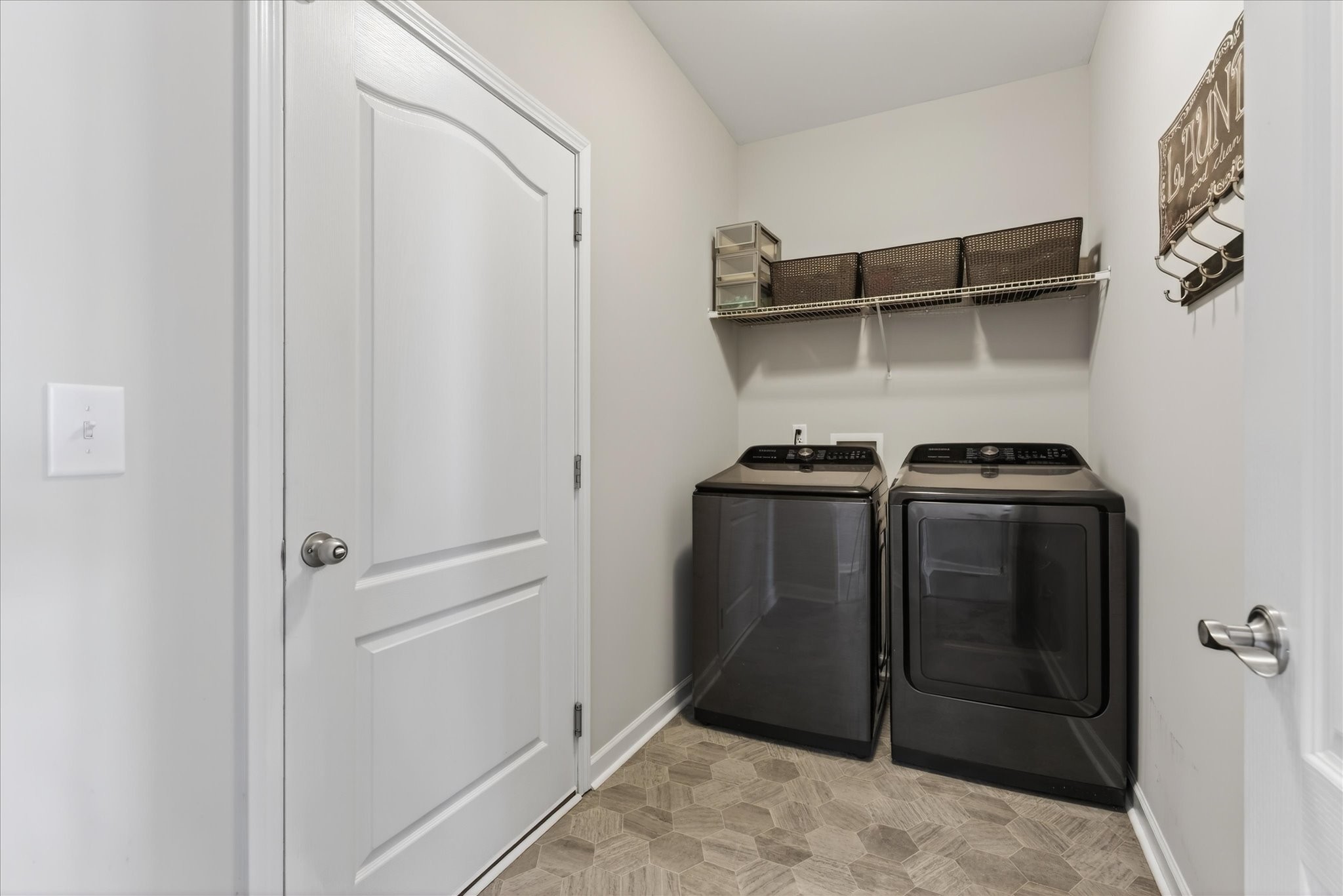 1350 Millet Dr Property Photo 21