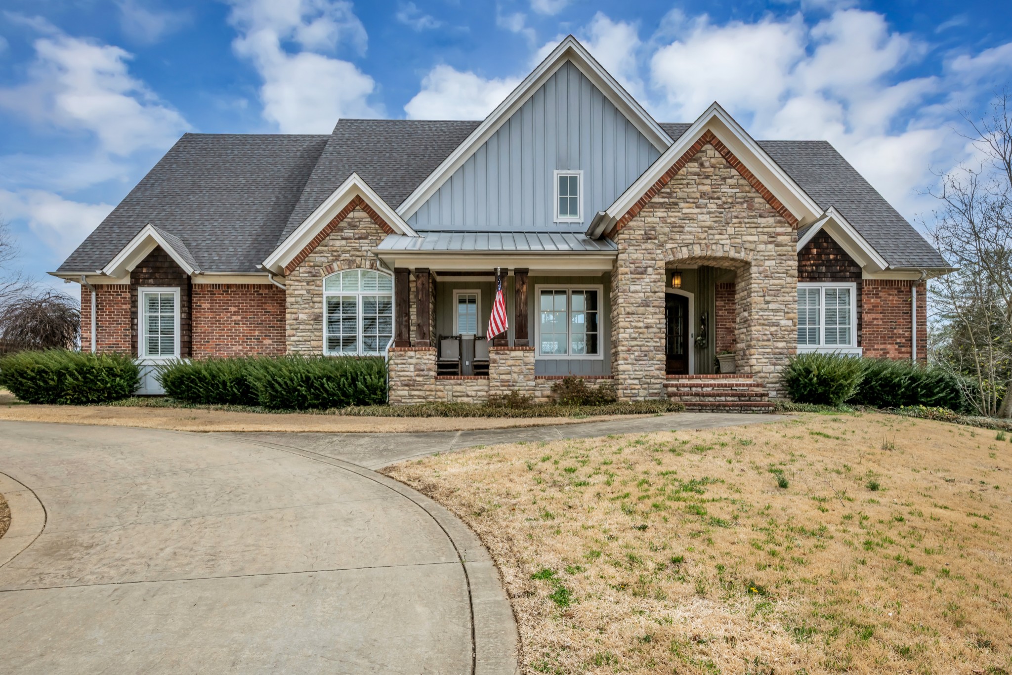 2080 Nashville Hwy Property Photo 1