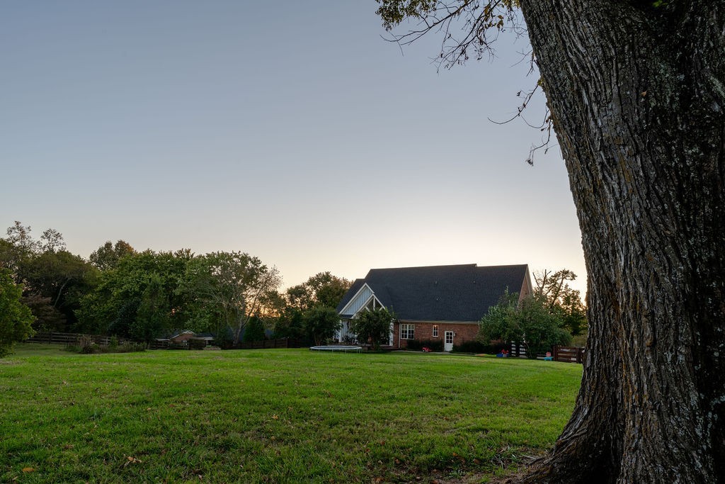 2080 Nashville Hwy Property Photo 7