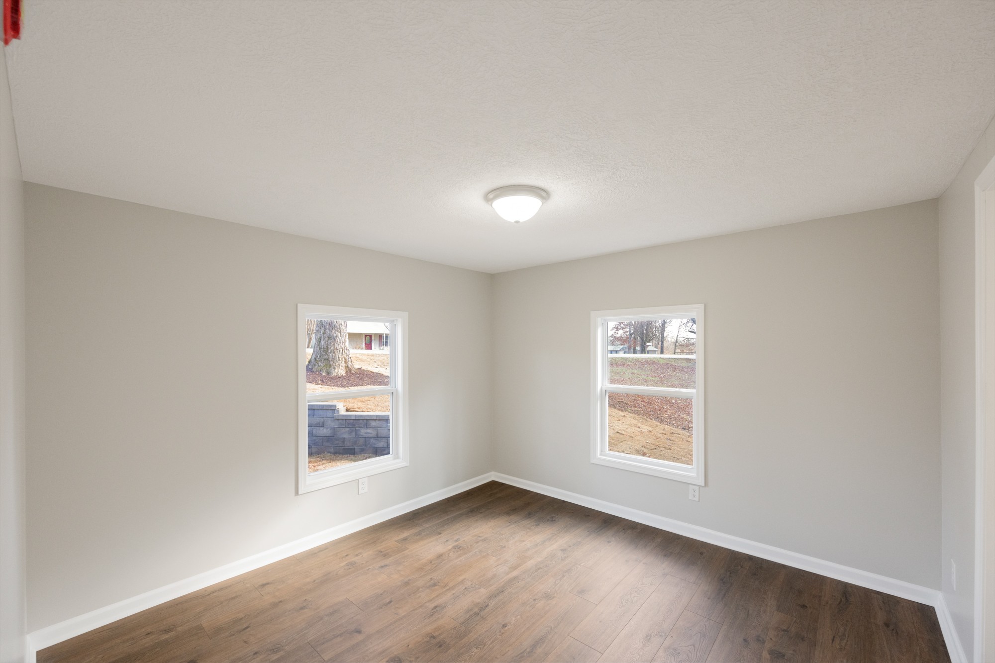 992 Greenway Rd Property Photo 12