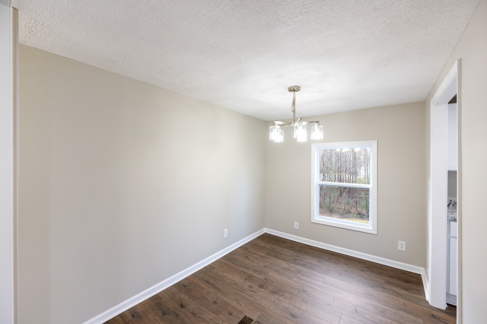 992 Greenway Rd Property Photo 13