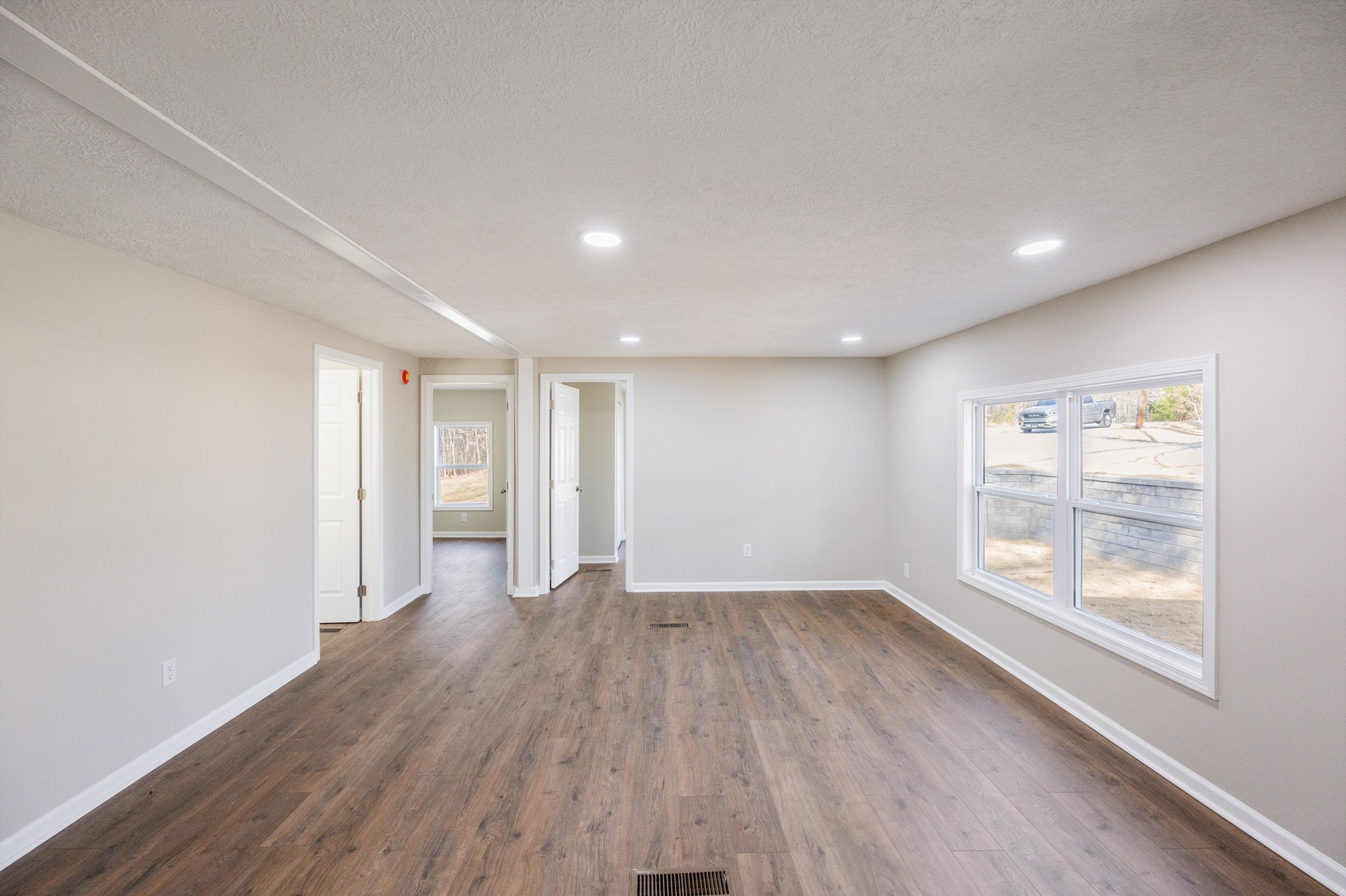 992 Greenway Rd Property Photo 17