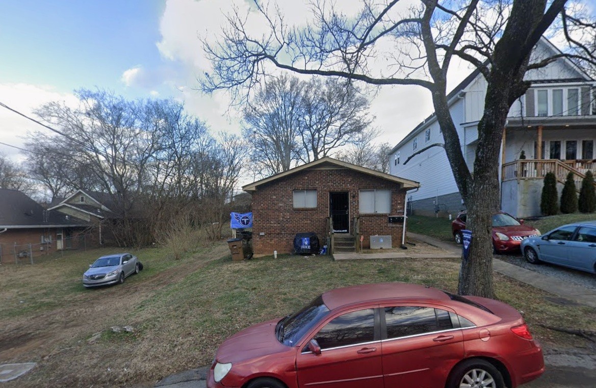 1038 44th Ave, N Property Photo 1
