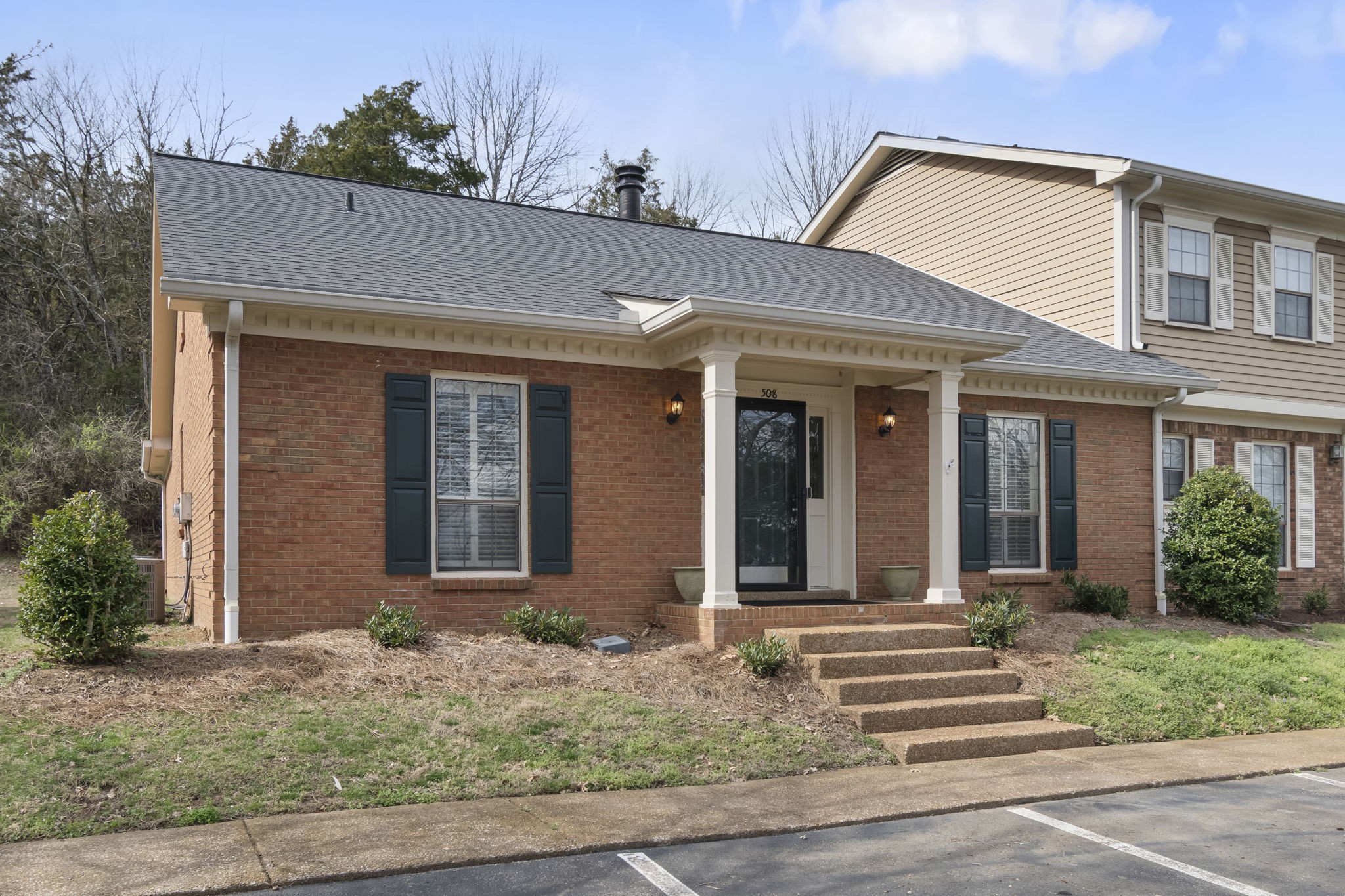 508 Brentwood Pt Property Photo 1