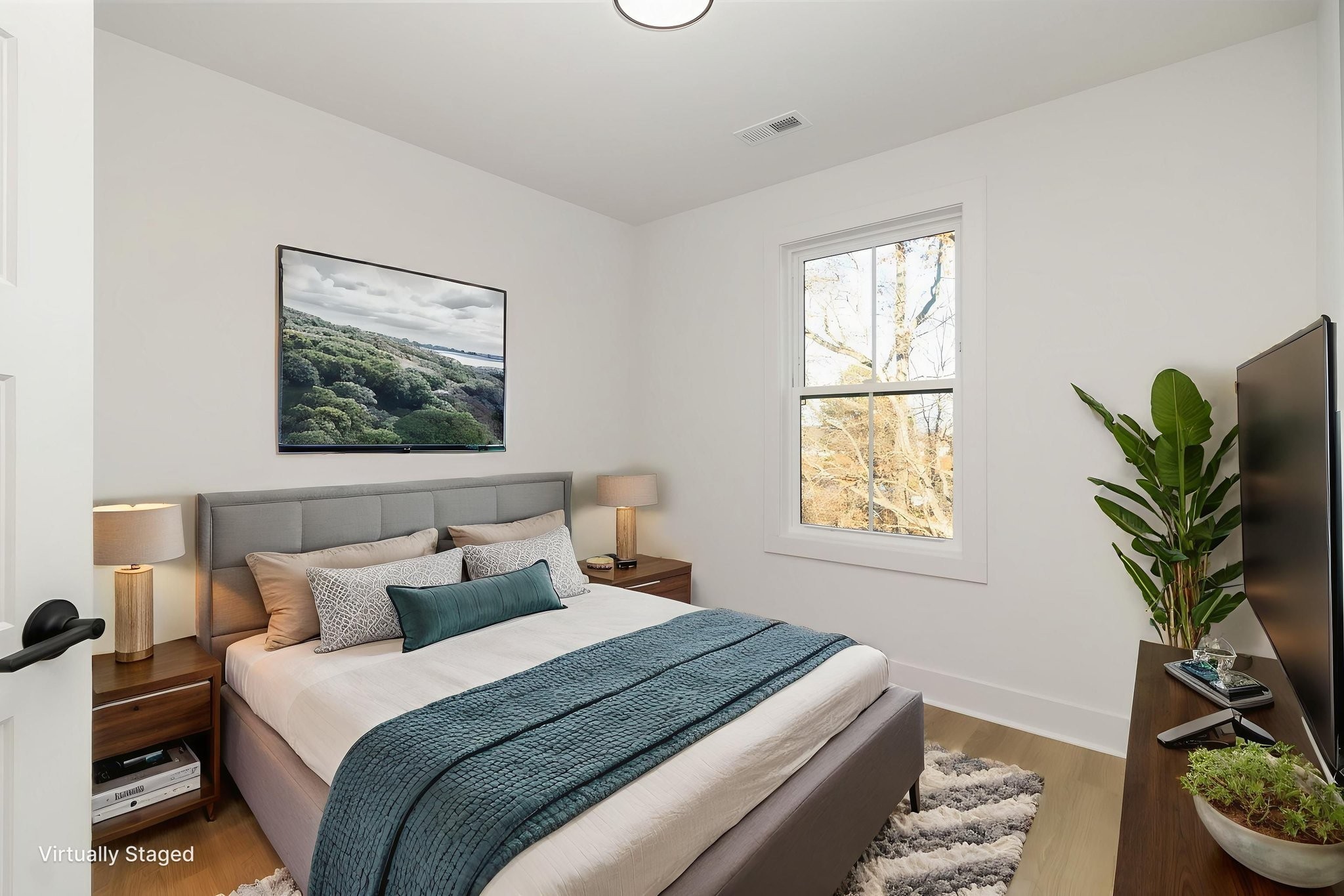 57 Holland Park West Property Photo 25