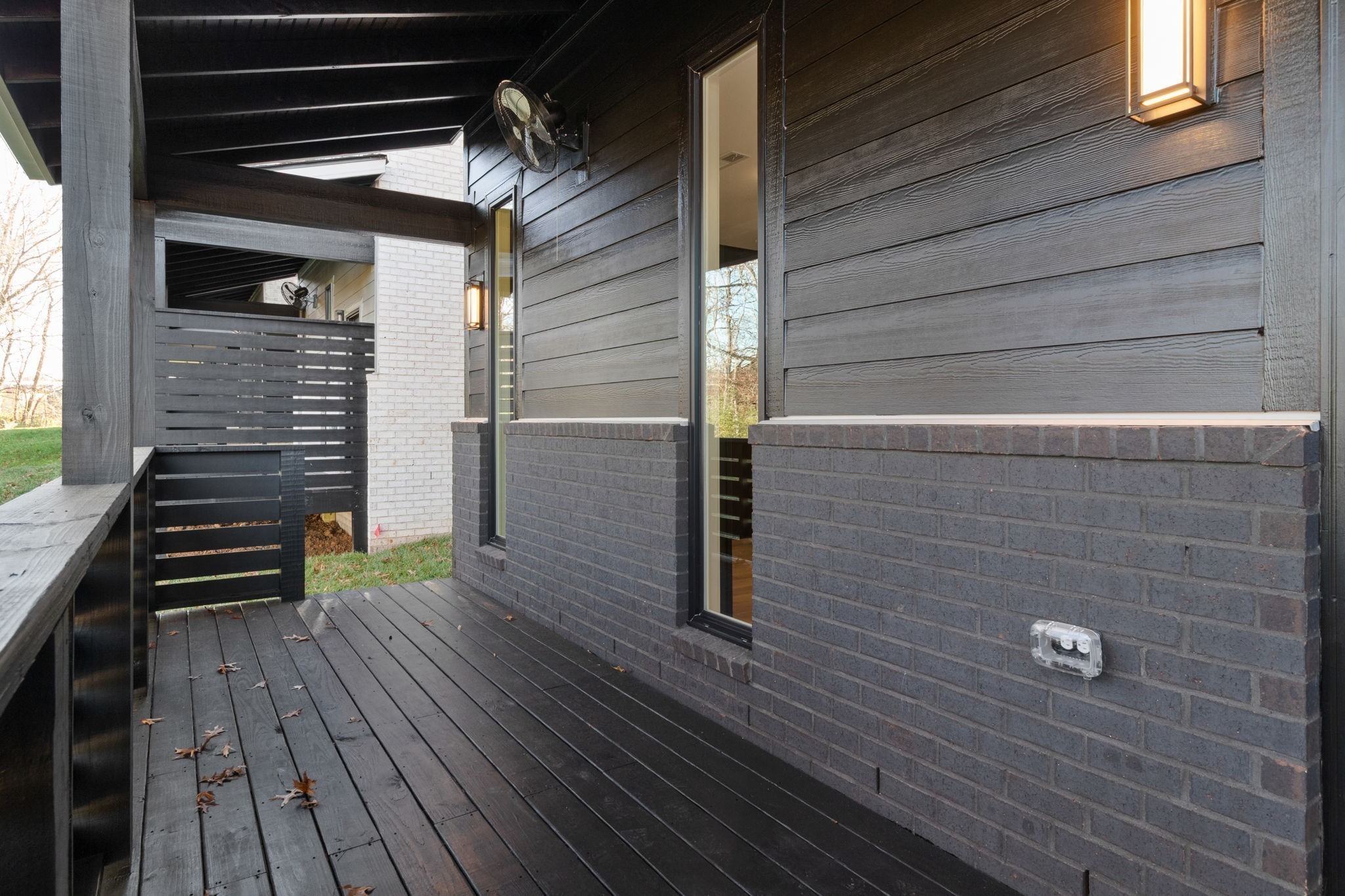 57 Holland Park West Property Photo 30