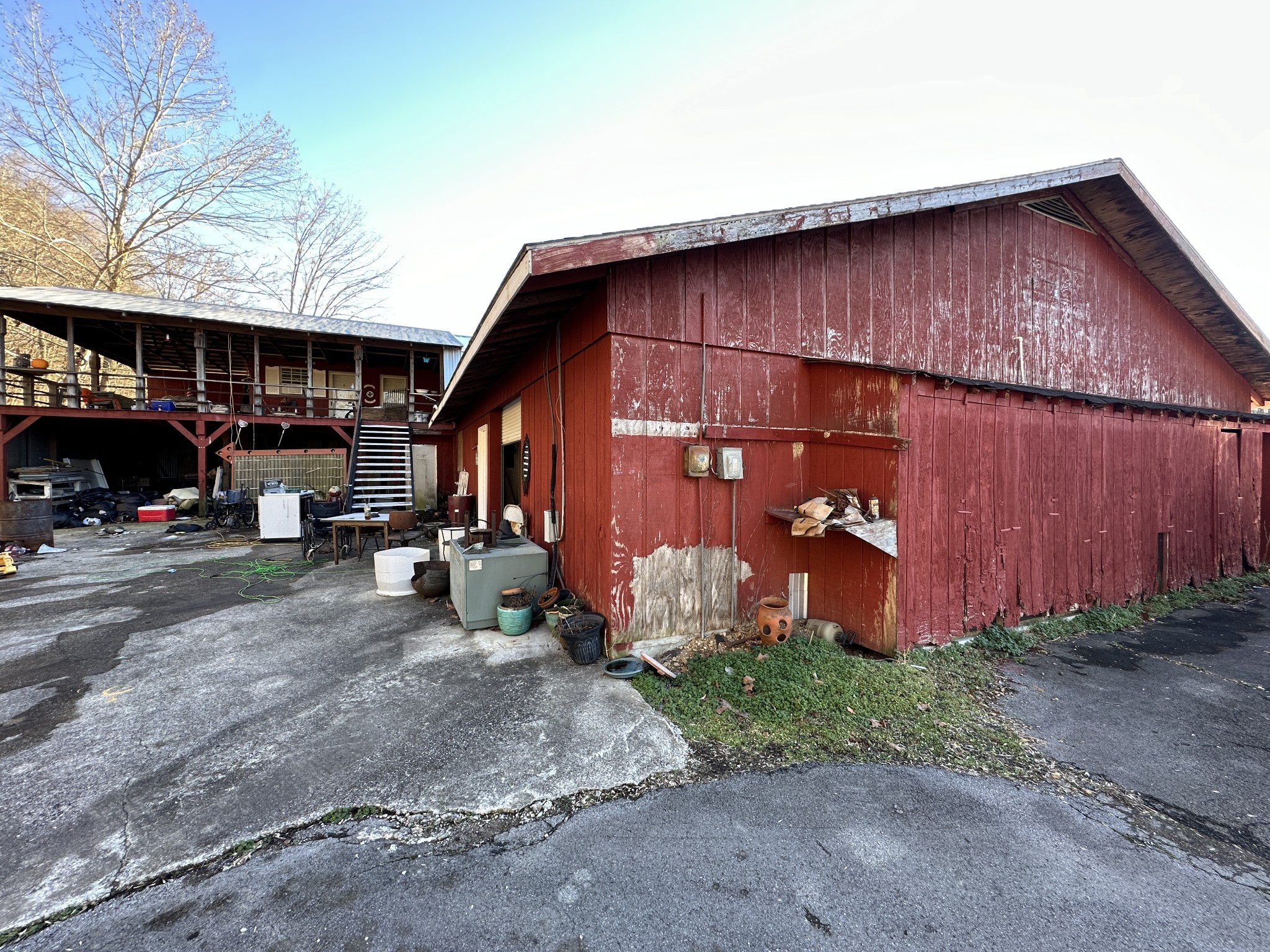 304 Main St Property Photo 10