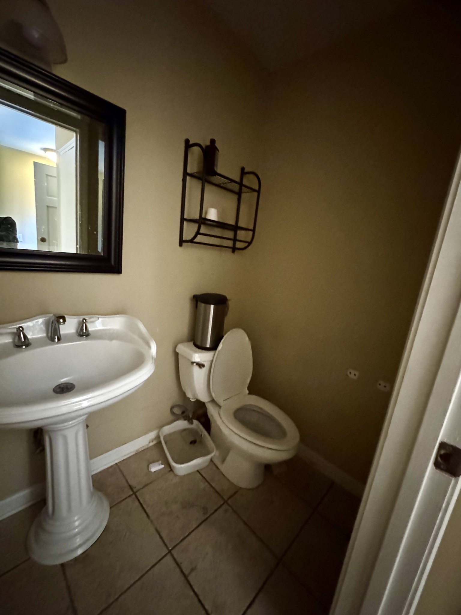 2116 Hobbs Rd Property Photo 6