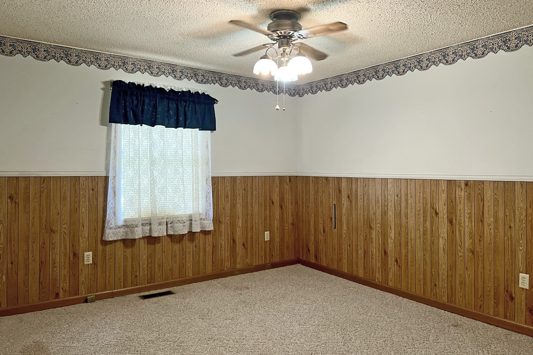 207 Spence Ln Property Photo 14