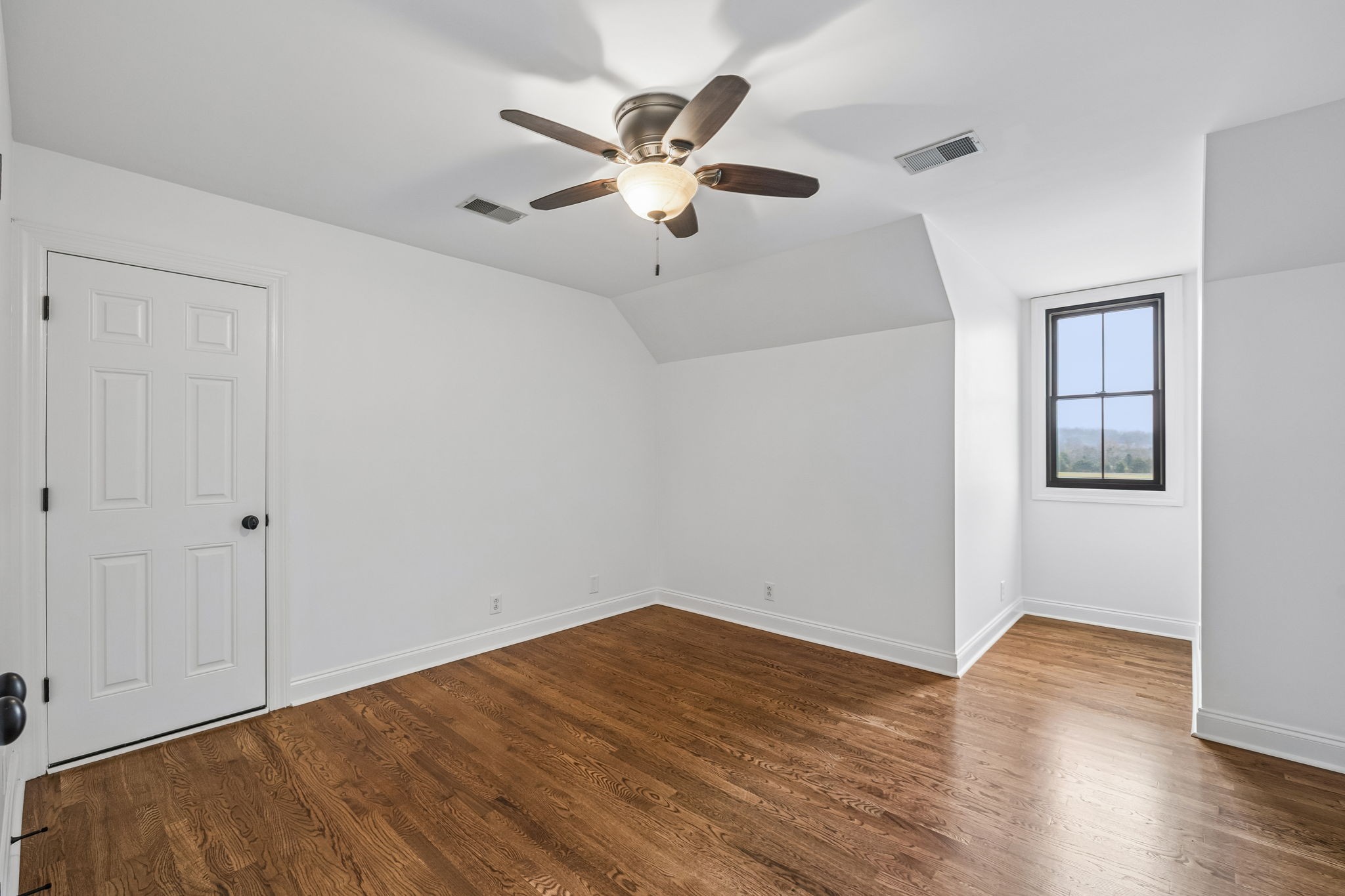 9739 Barlow Lane Property Photo 33
