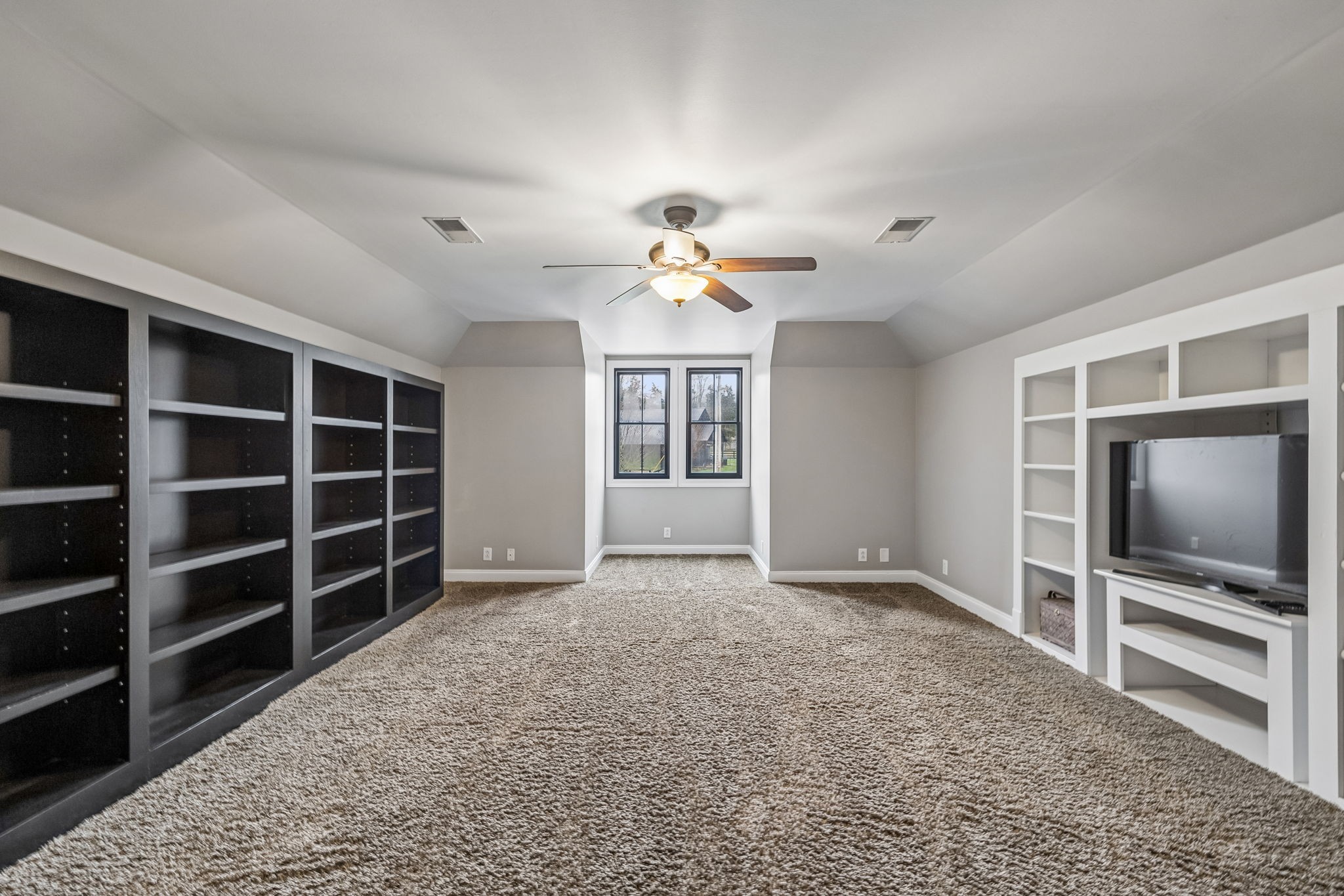 9739 Barlow Lane Property Photo 36