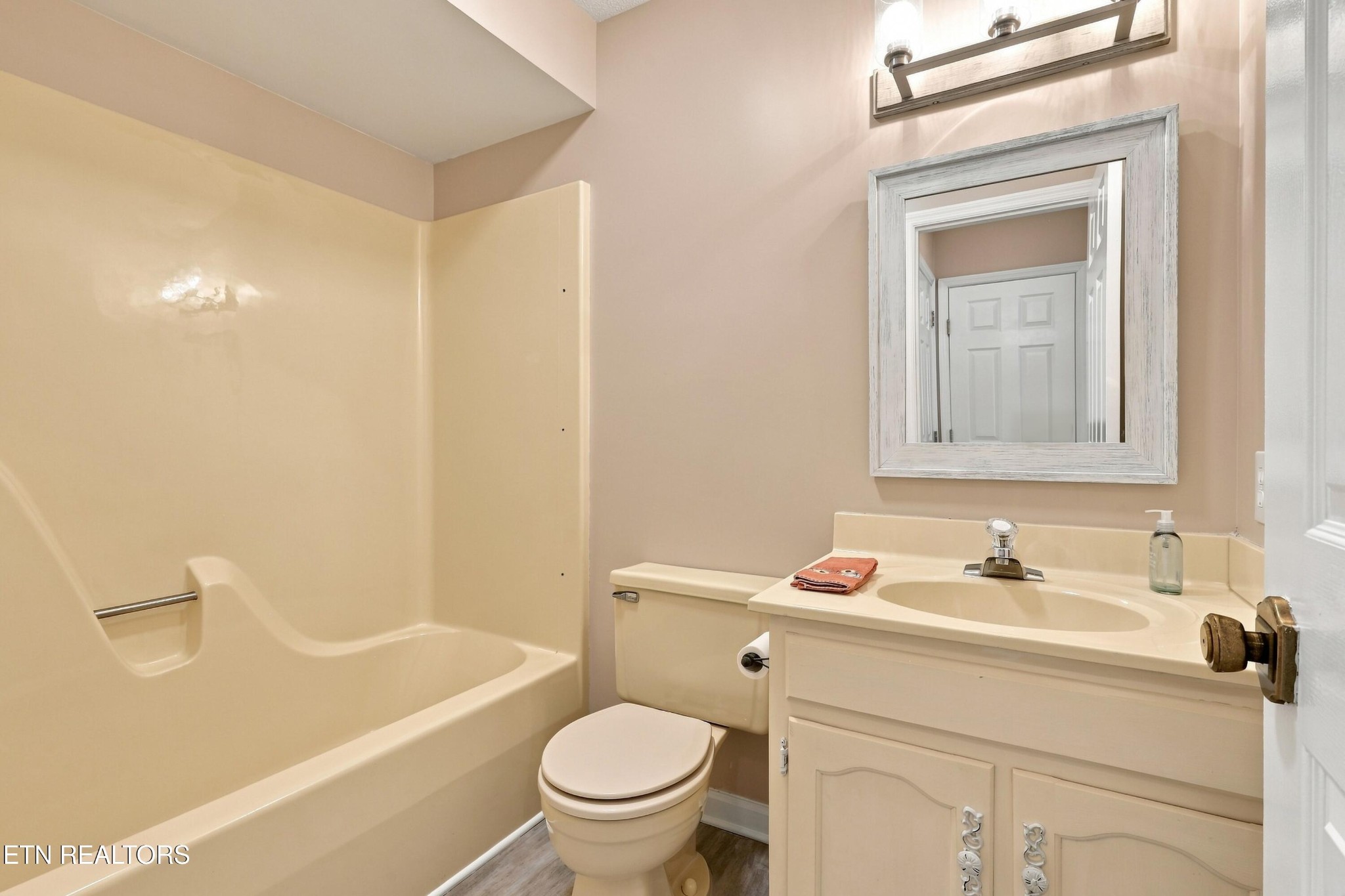 1003 Hardwick Drive Property Photo 28