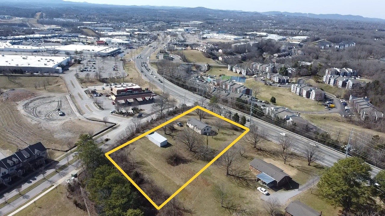 774 Bell Rd Property Photo 3