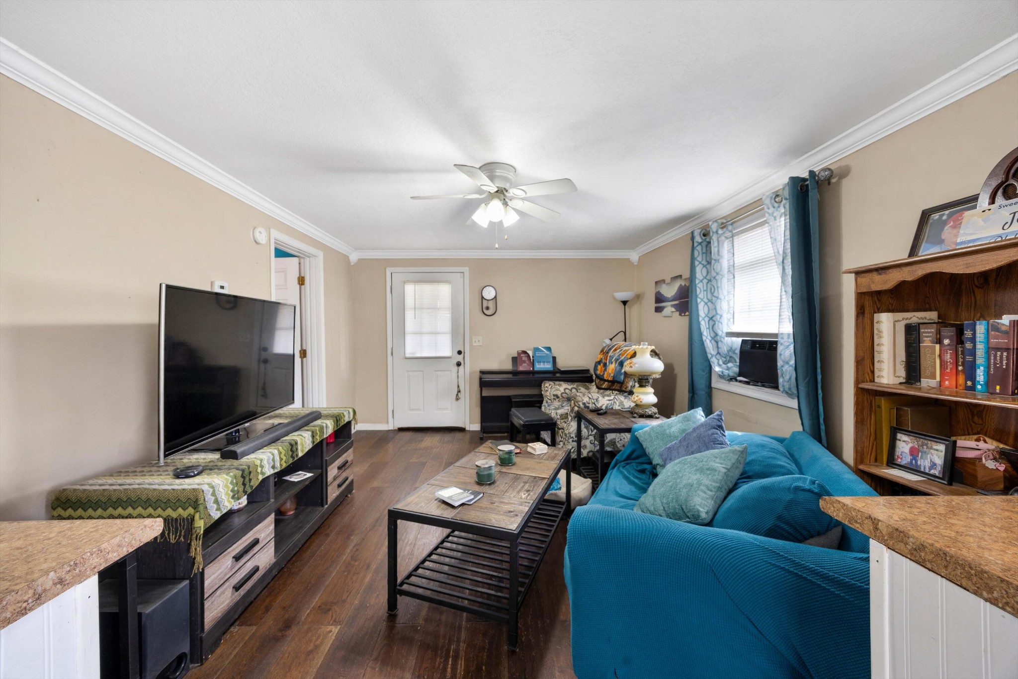 506 Chestnut Street Property Photo 6