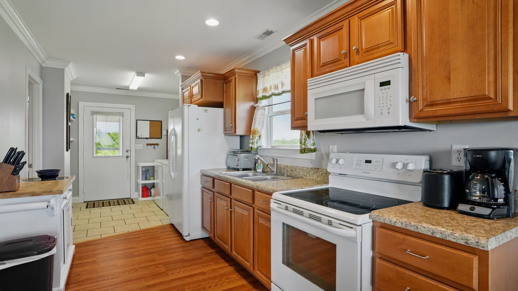270 Rockport Lndg Property Photo 4