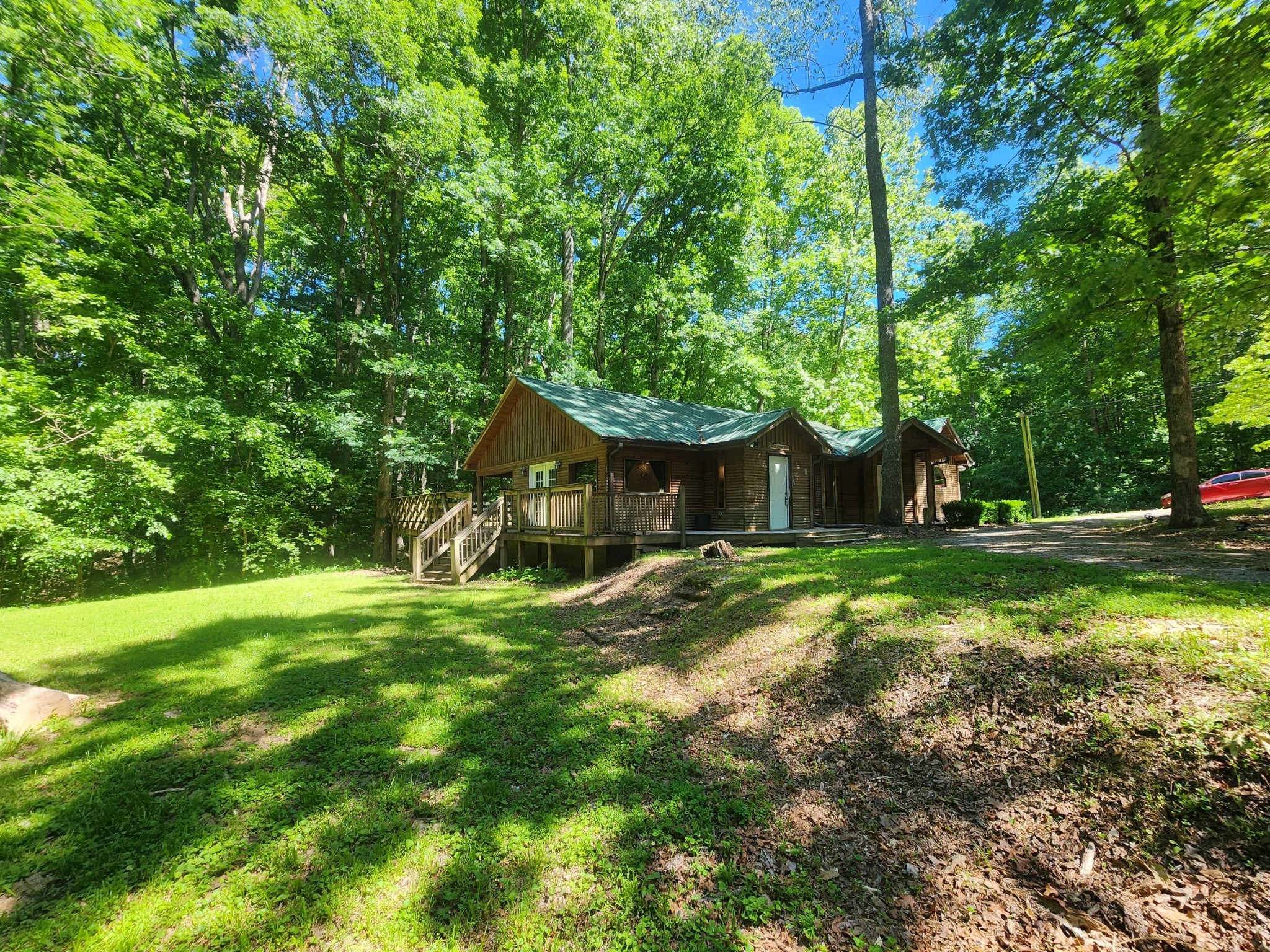 932 Hayes Rd Property Photo 3