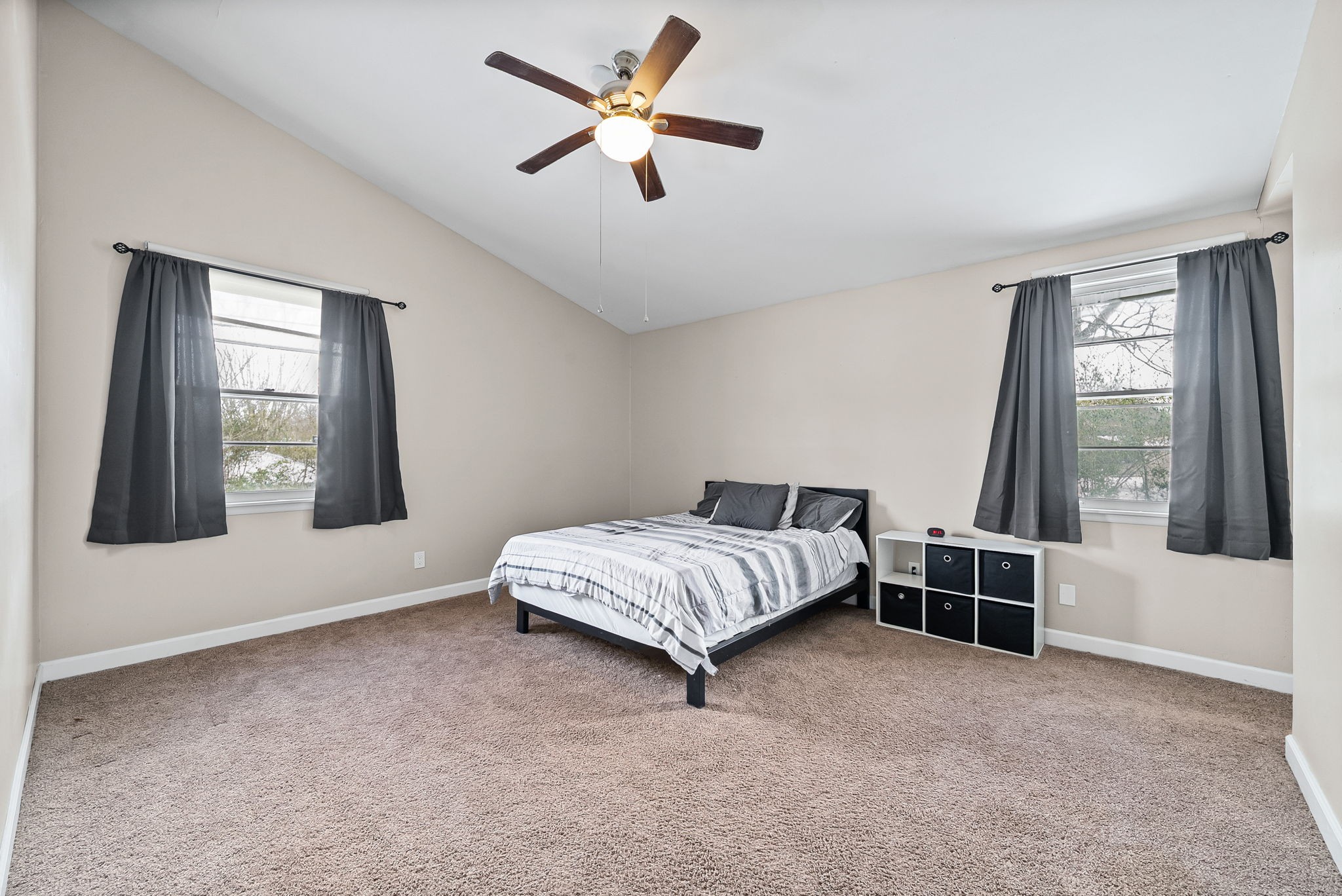 10 Jana Dr Property Photo 8