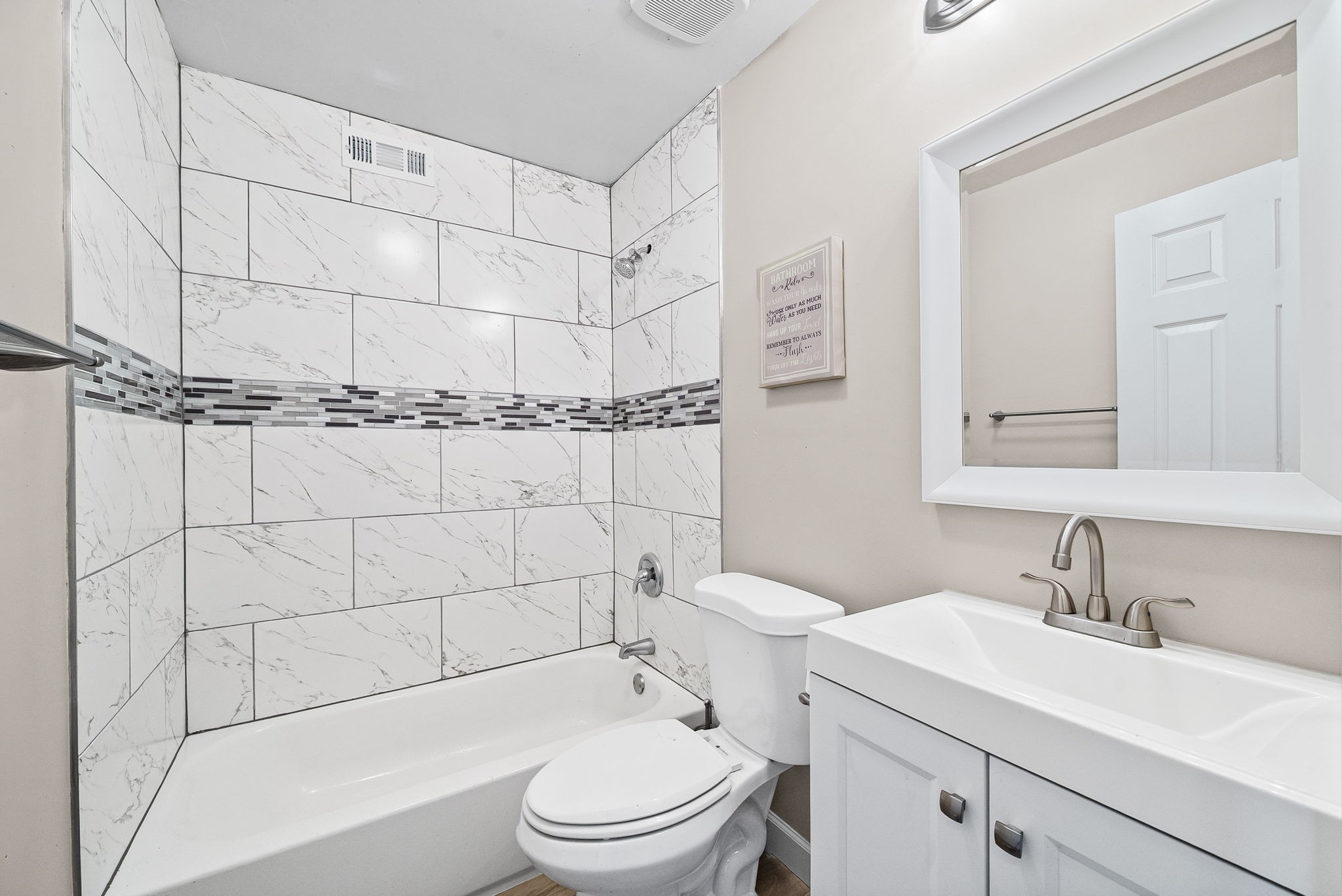 10 Jana Dr Property Photo 12