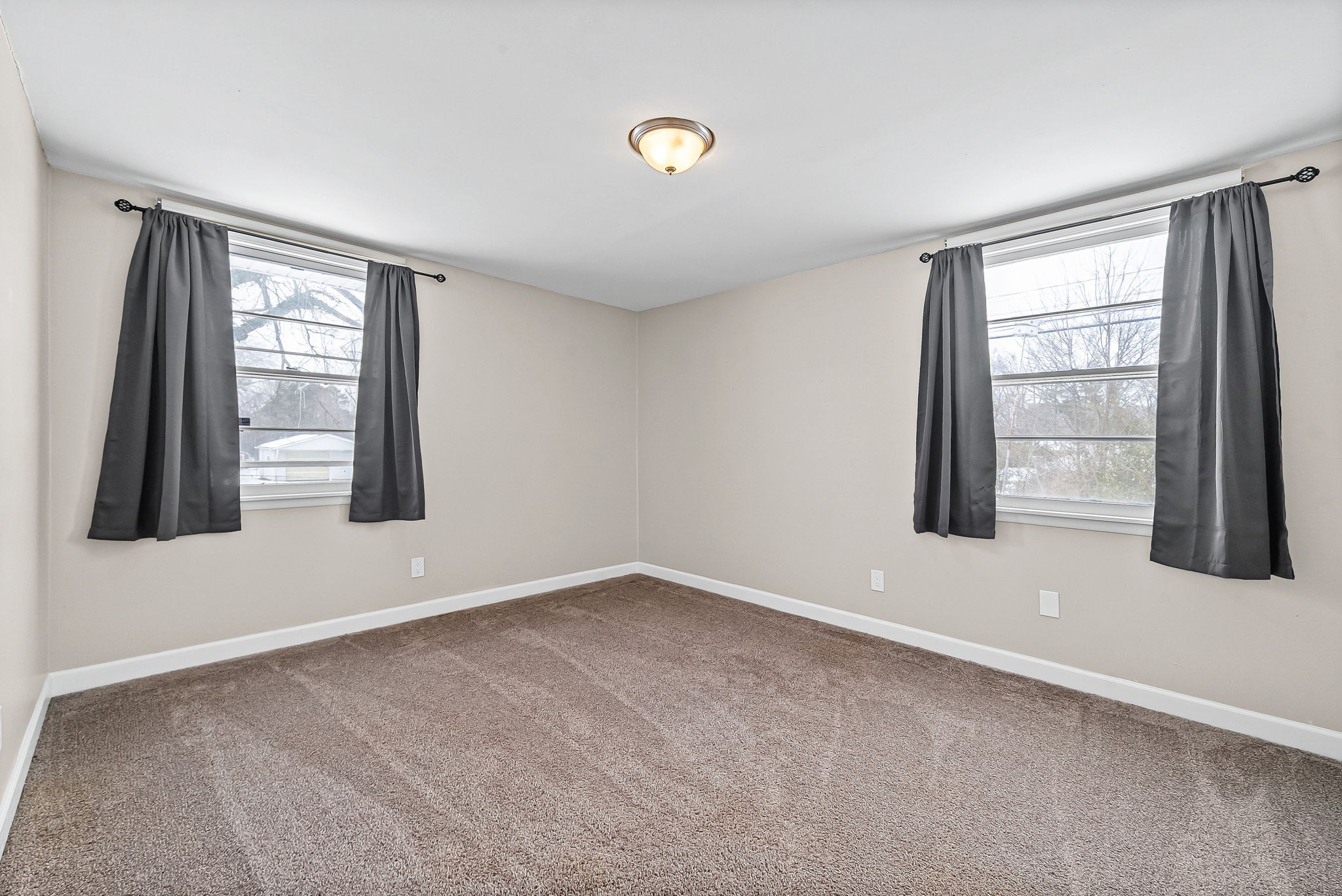 10 Jana Dr Property Photo 13