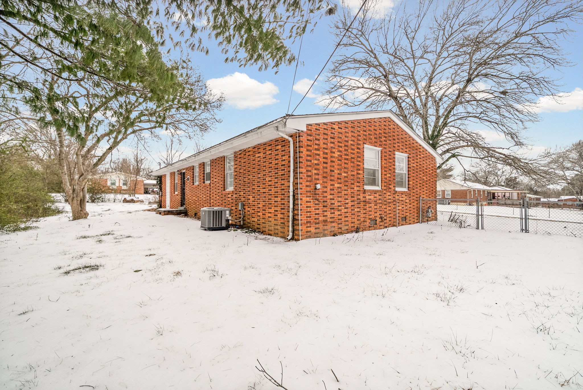10 Jana Dr Property Photo 14