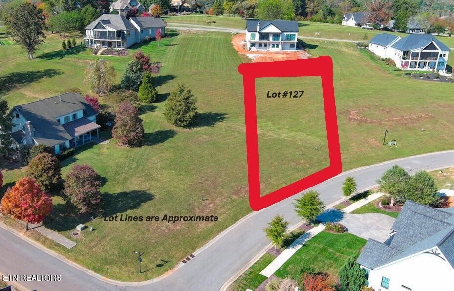 211 Chestnut Lane Property Photo 1