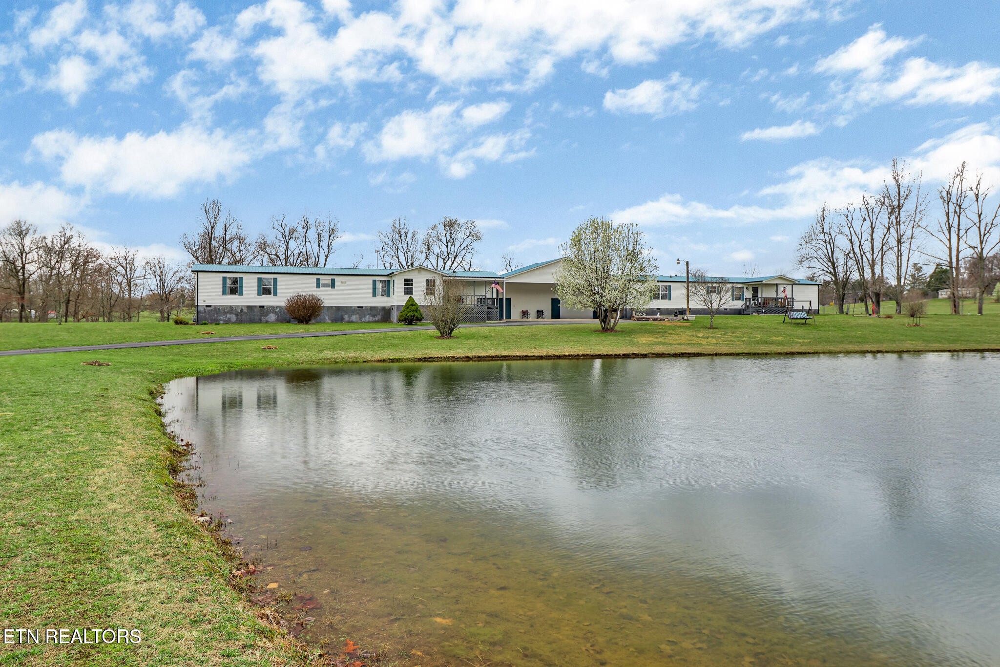 11440 Highway 70 W Property Photo 2