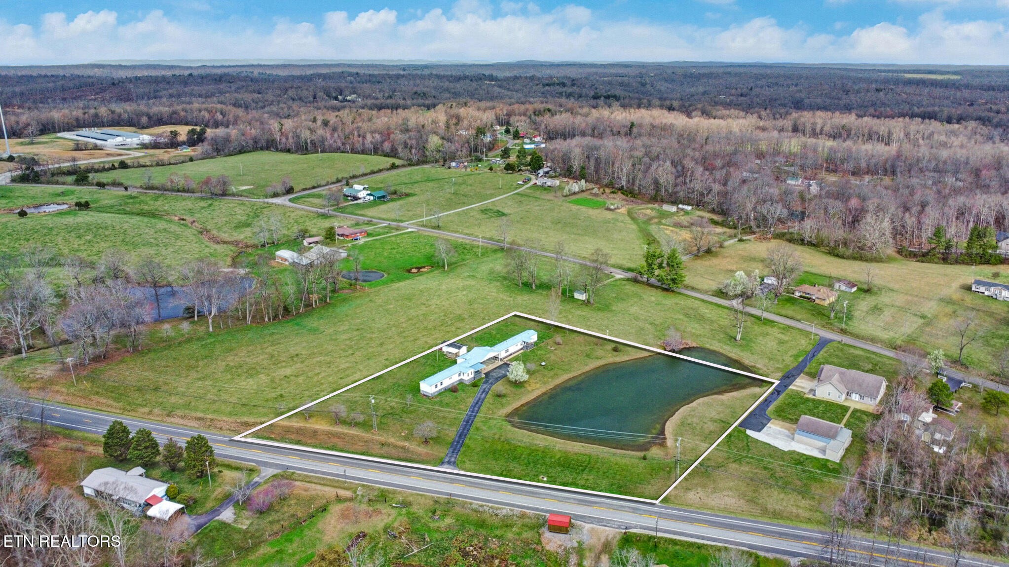 11440 Highway 70 W Property Photo 3
