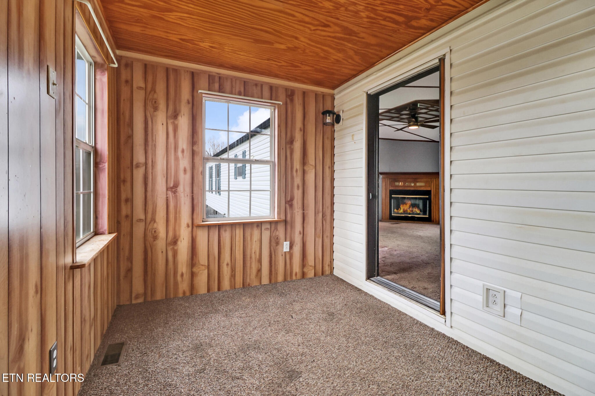 11440 Highway 70 W Property Photo 13