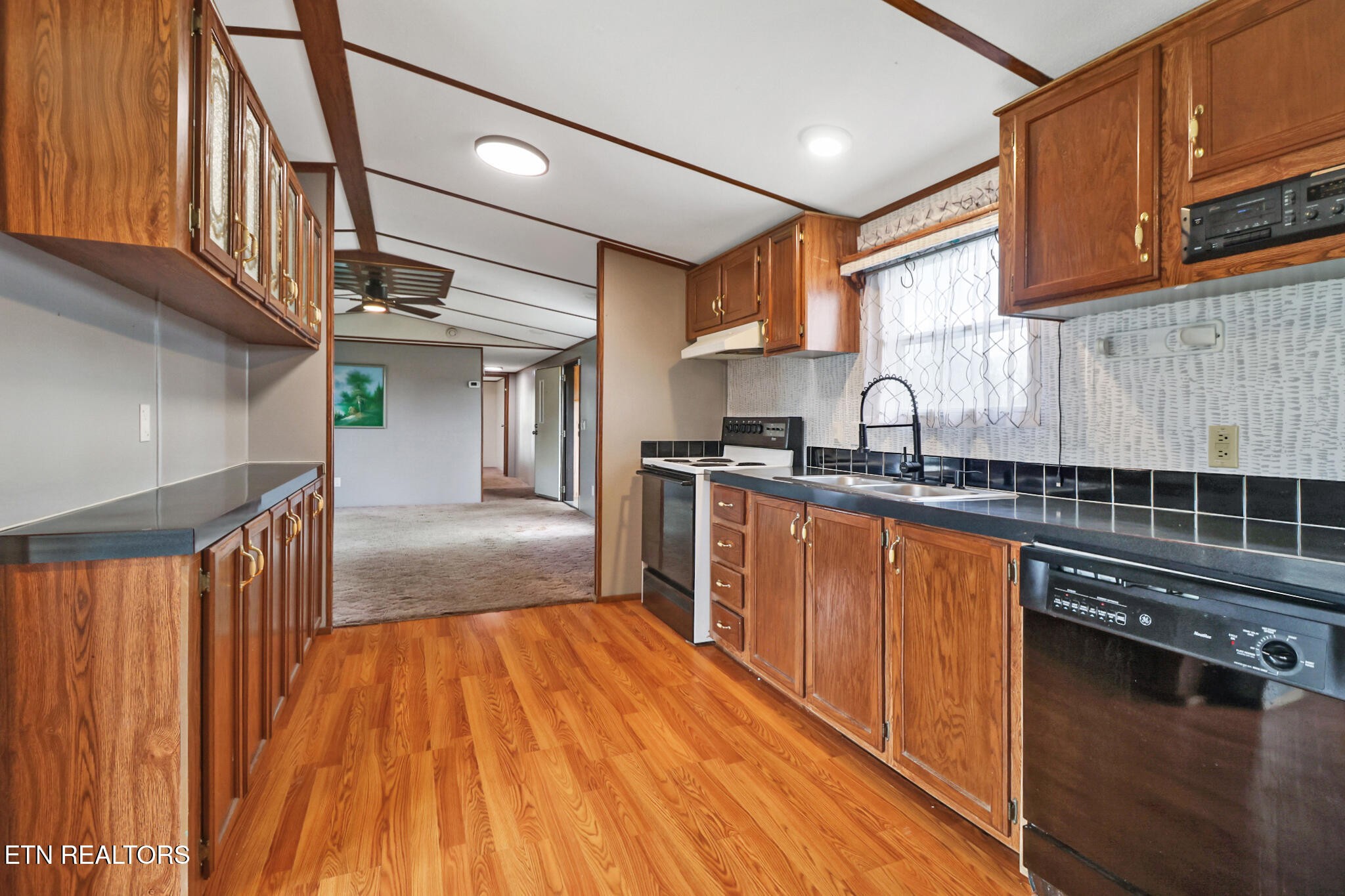 11440 Highway 70 W Property Photo 19