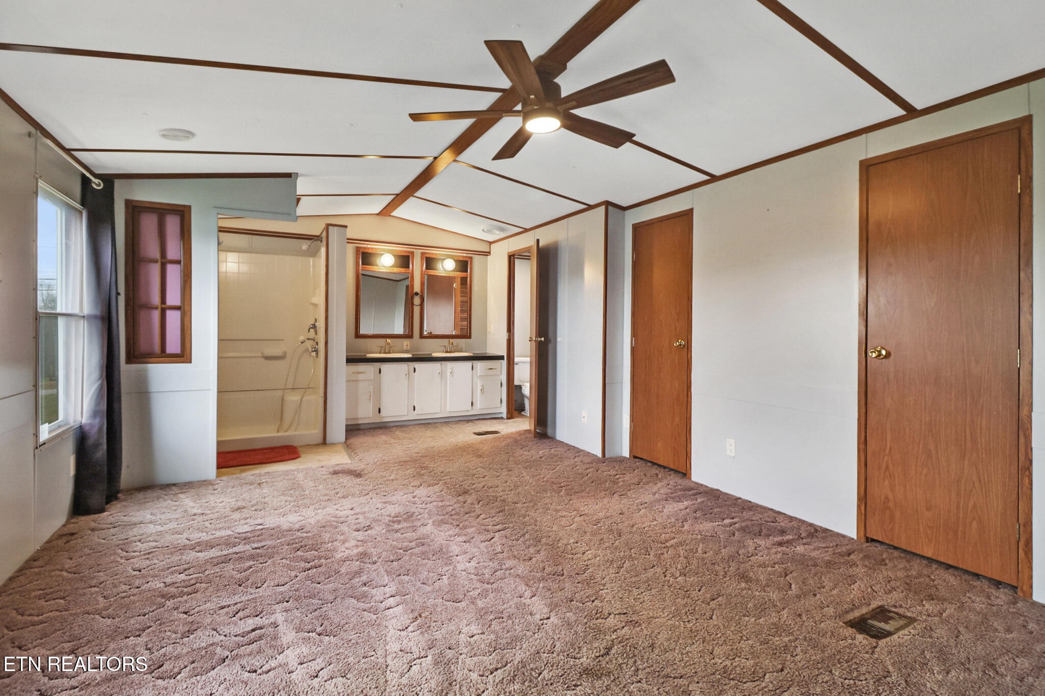 11440 Highway 70 W Property Photo 21