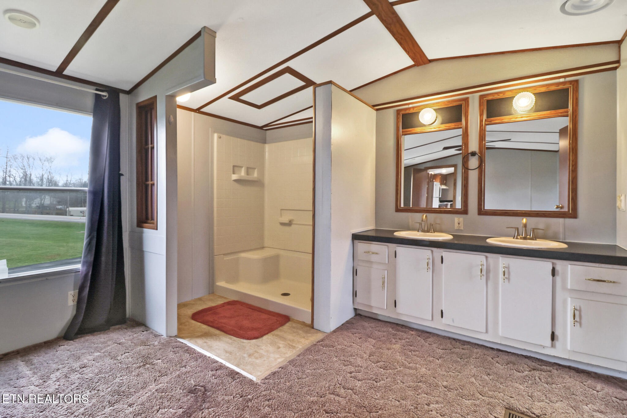 11440 Highway 70 W Property Photo 23